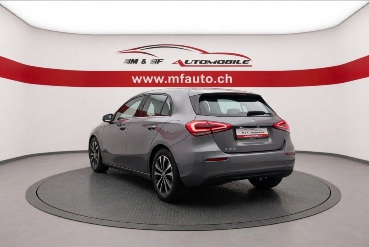 MERCEDES-BENZ A 200 d * CH FAHRZEUG *-image-3