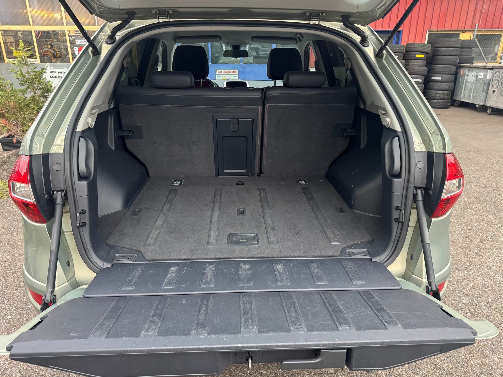 RENAULT Koleos 2.0 dCi Dynamique 4x4 Automatic-image-9