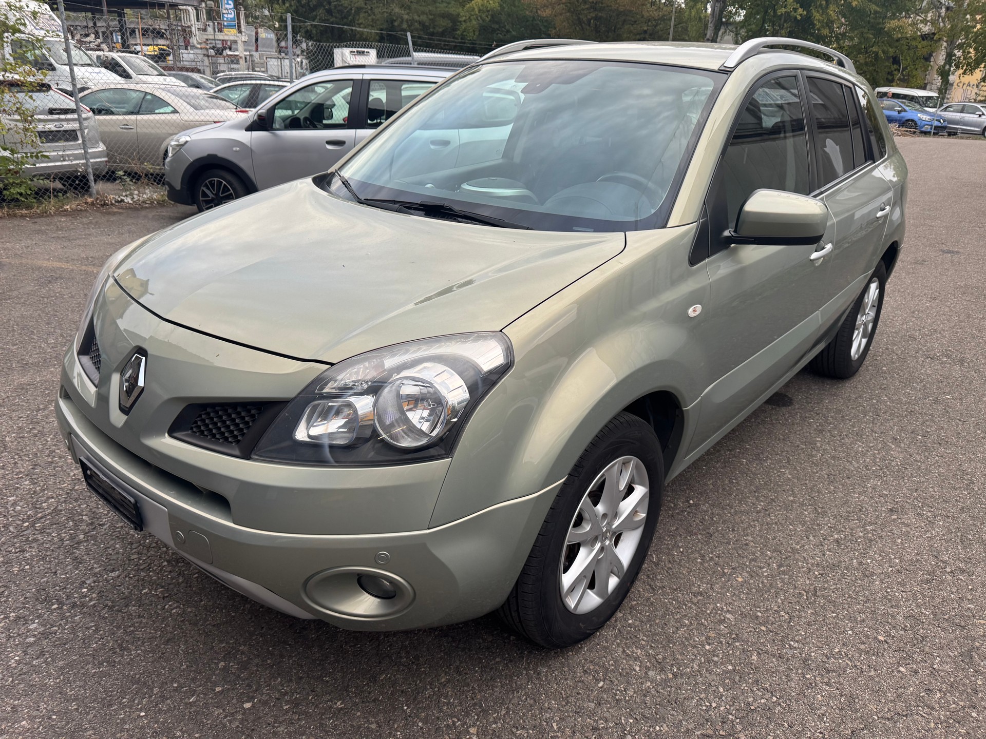 RENAULT Koleos 2.0 dCi Dynamique 4x4 Automatic-image-1