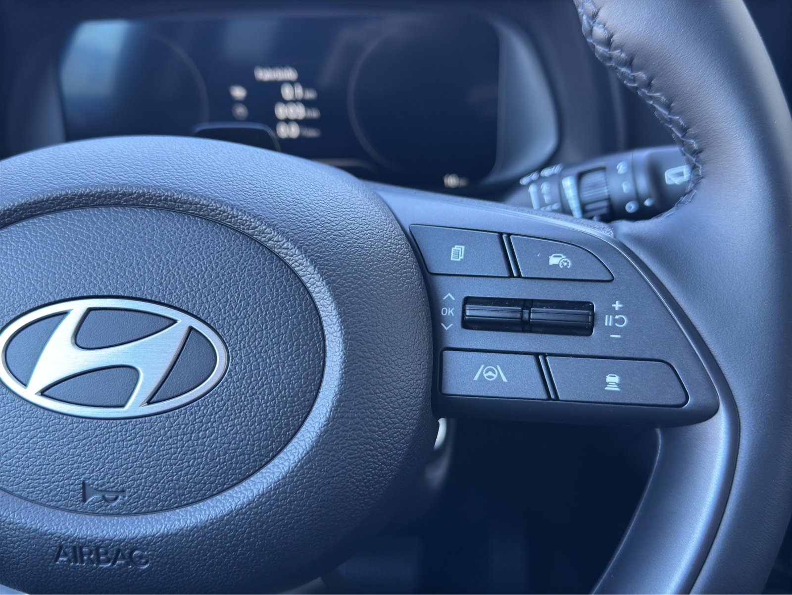 HYUNDAI i20 1.0 T-GDi Amplia Go Pack Safe Tec MY27-image-9