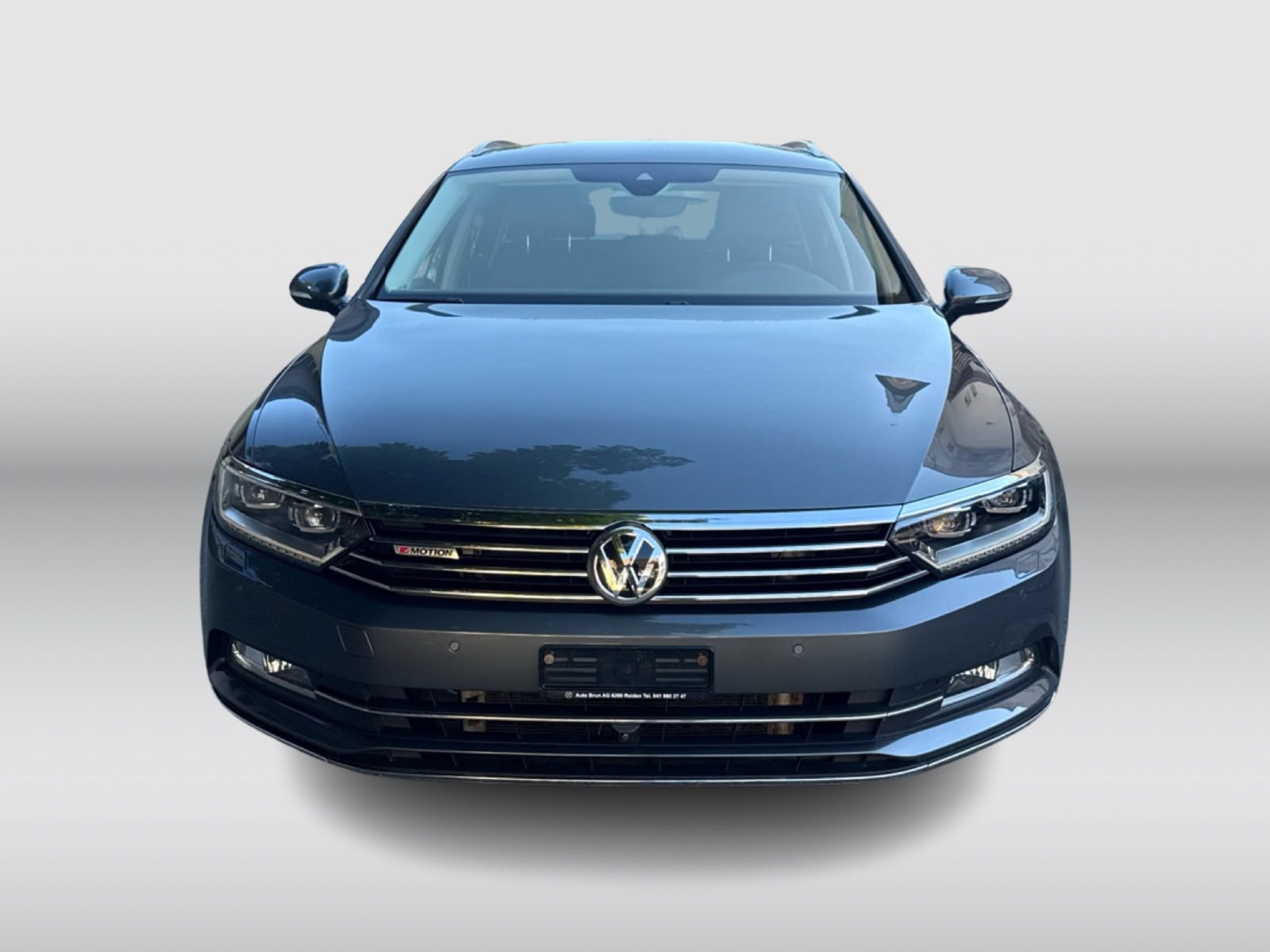 VW Passat Variant 2.0 TDI BMT Highline DSG 4Motion-image-1