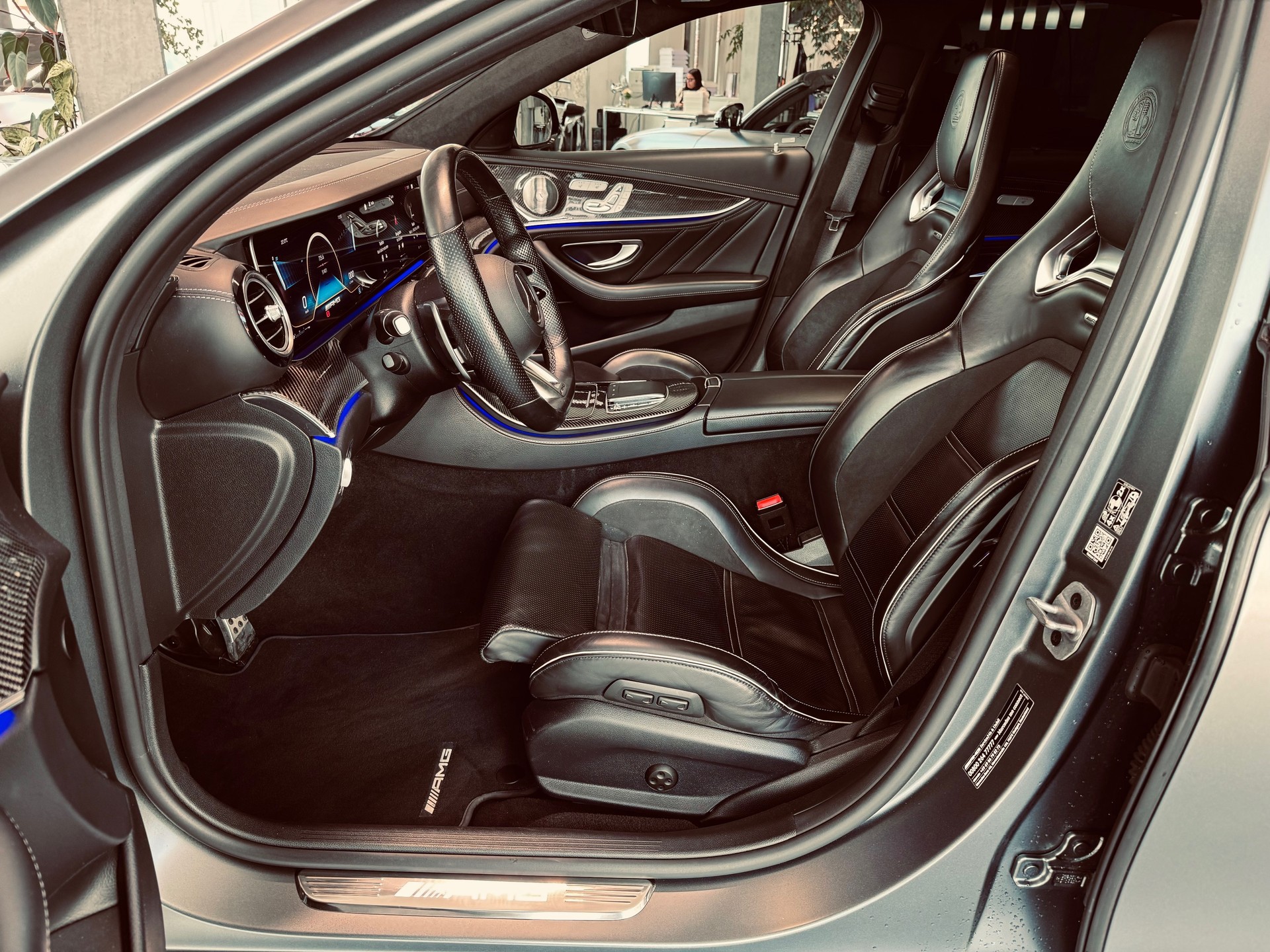MERCEDES-BENZ AMG E 63 S 4Matic+ Speedshift 9G-TCT-image-11
