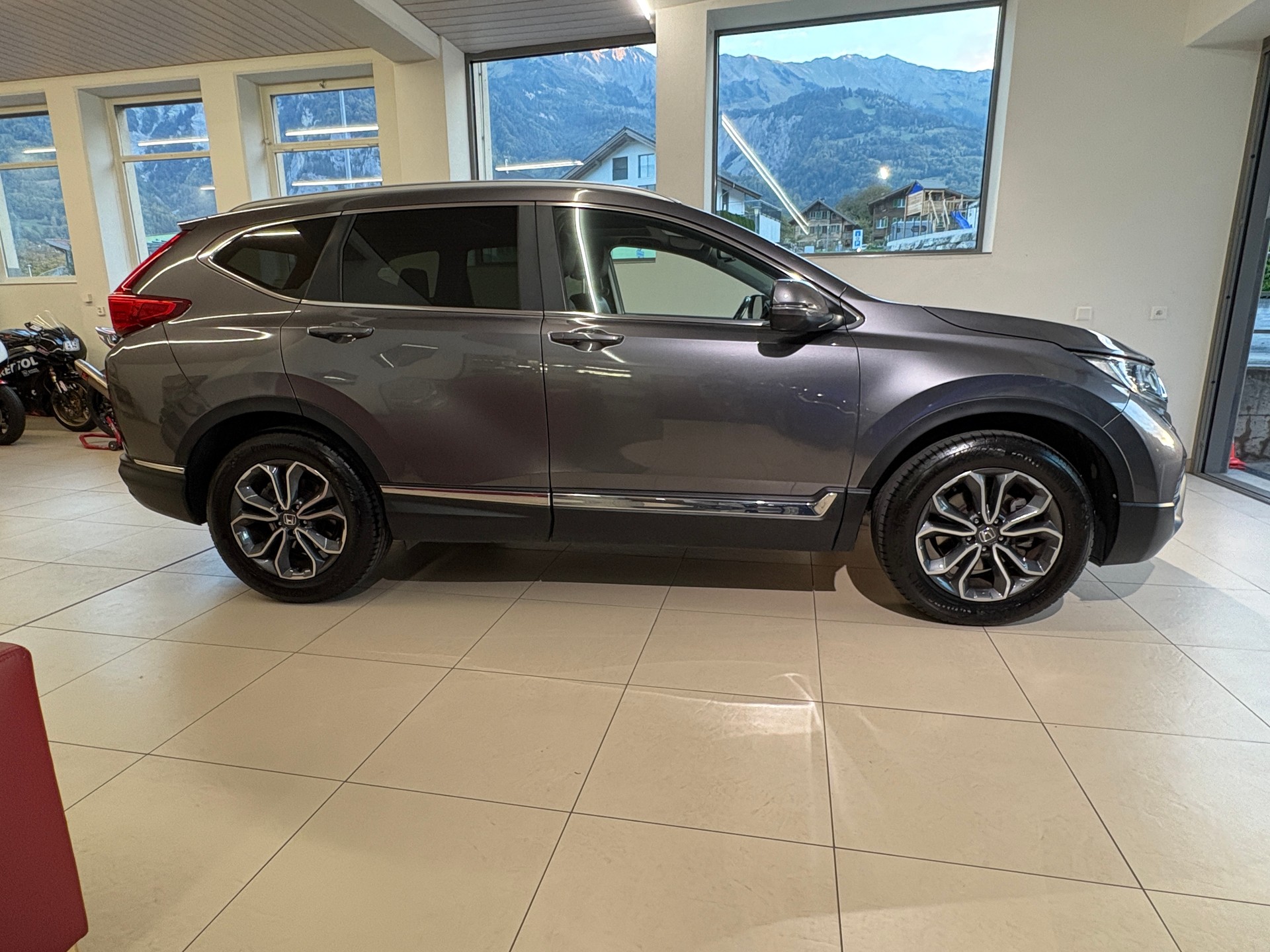 HONDA CR-V 2.0i MMD Hybrid Executive 4WD Automatic-image-2
