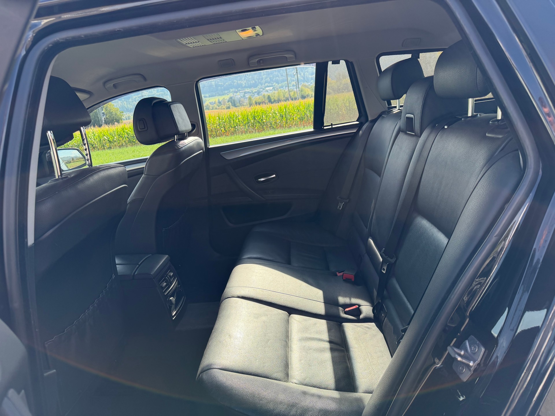 BMW 530xd Touring Steptronic-image-23