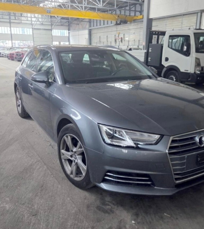 AUDI A4 Avant 2.0 TFSI-image-1