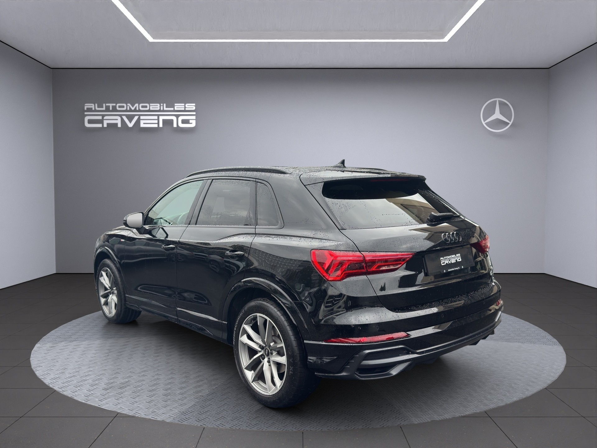 AUDI Q3 35 TFSI S line Attraction S-tronic-image-2