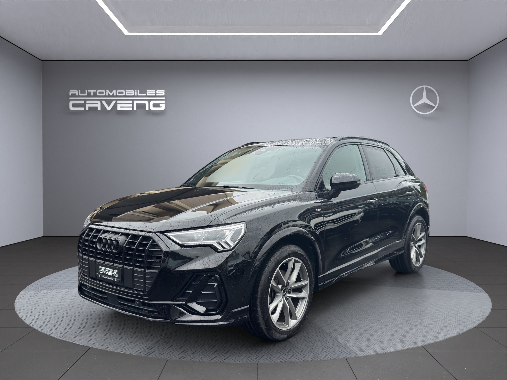 AUDI Q3 35 TFSI S line Attraction S-tronic-image-0