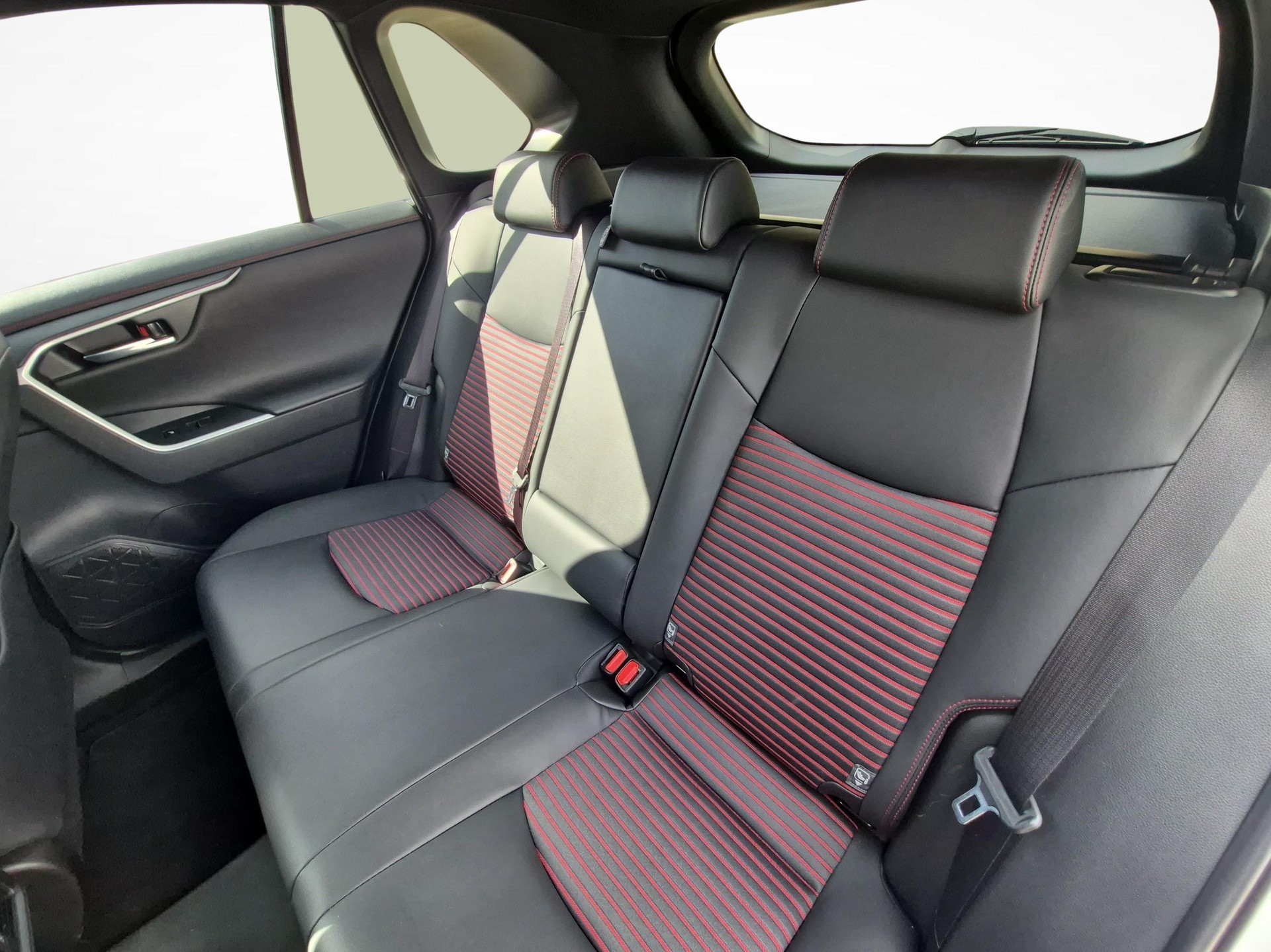 SUZUKI Across 2.5 PHEV Compact Top 4x4-image-11