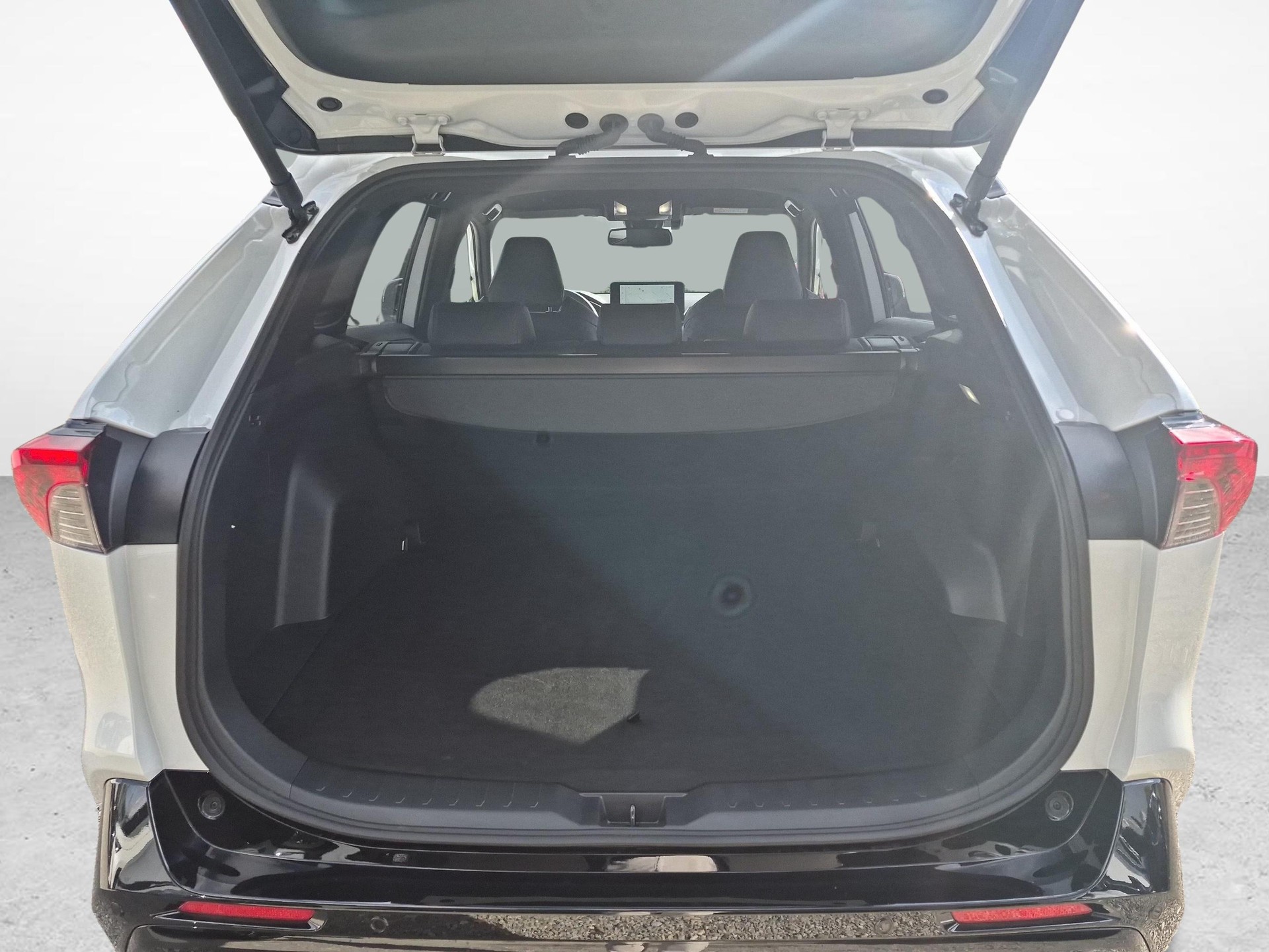 SUZUKI Across 2.5 PHEV Compact Top 4x4-image-12