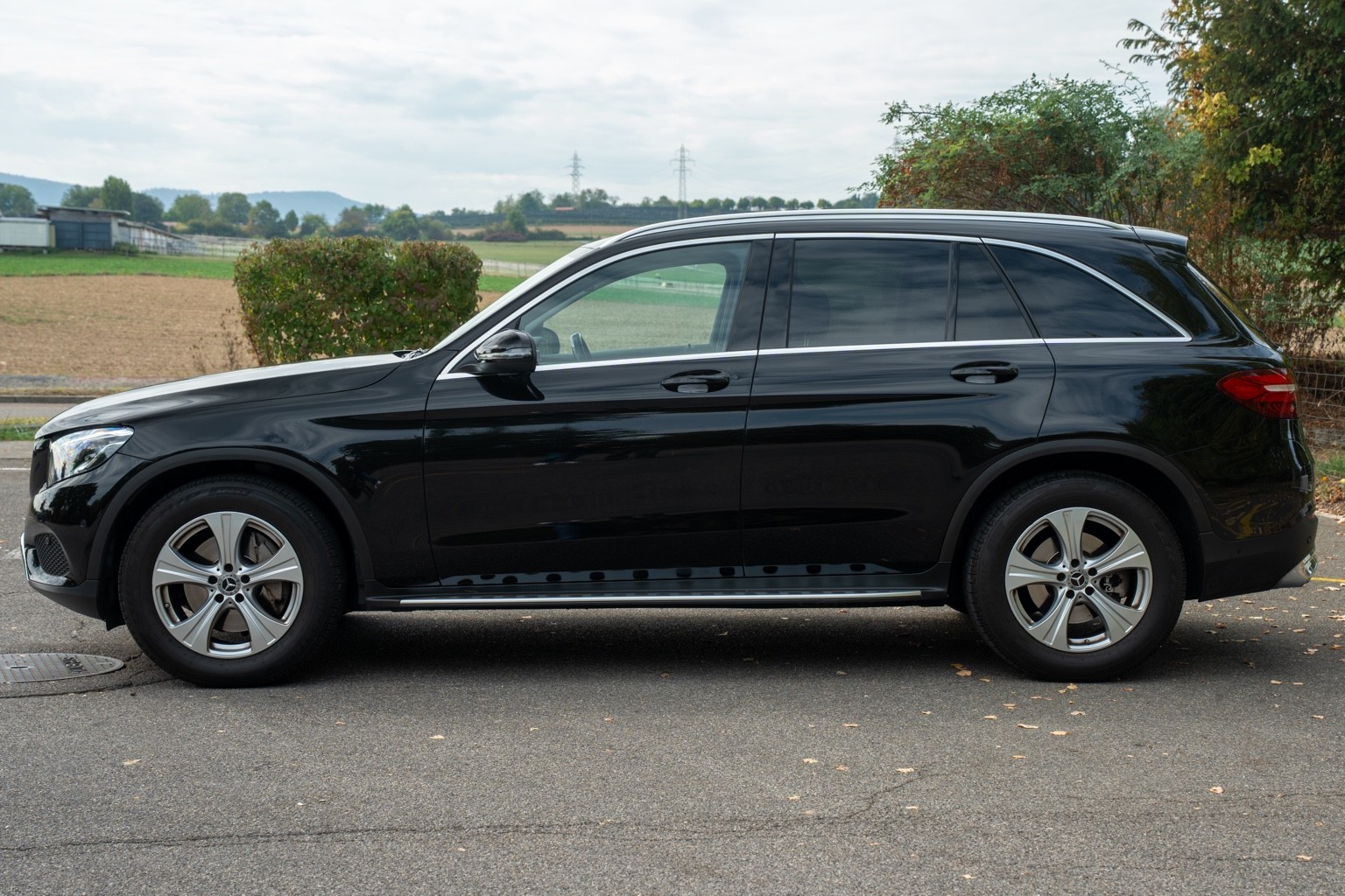 MERCEDES-BENZ GLC 250 4MATIC 9G-TRONIC-image-2