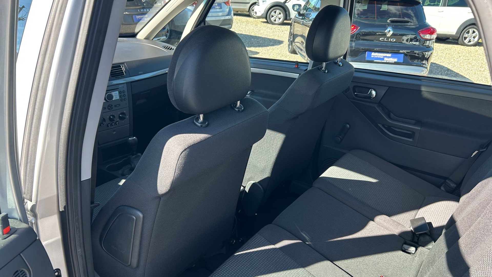 OPEL Meriva 1.6i-16 TP Enjoy-image-21