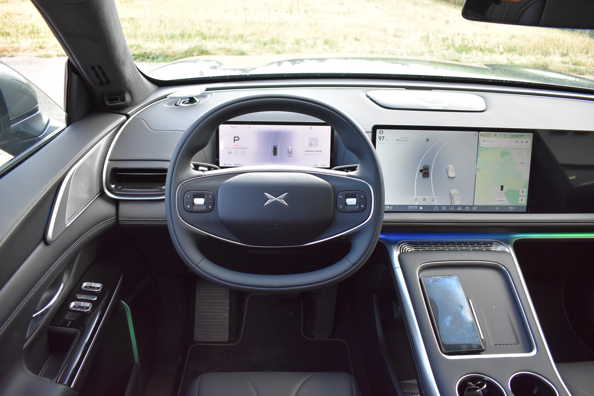 XPENG G9 93kWh Performance AWD mit Anhängerkupplung-image-9