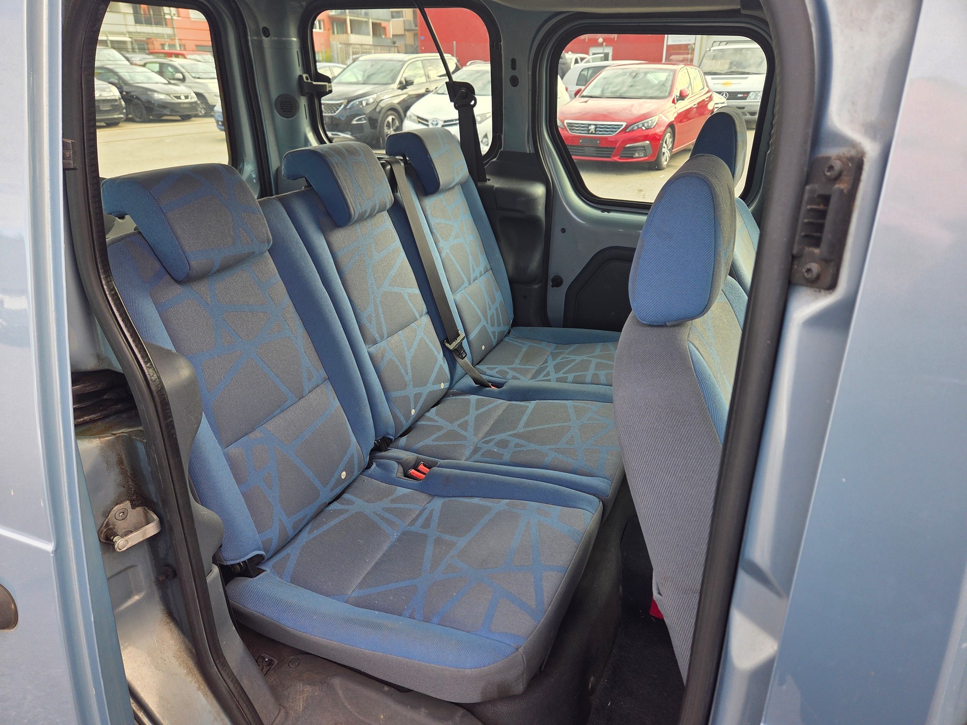 FORD Tourneo Connect M1 200 TDCi S Trend-image-3