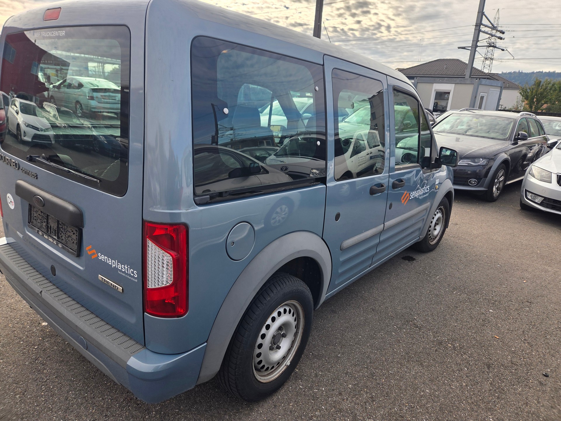 FORD Tourneo Connect M1 200 TDCi S Trend-image-5