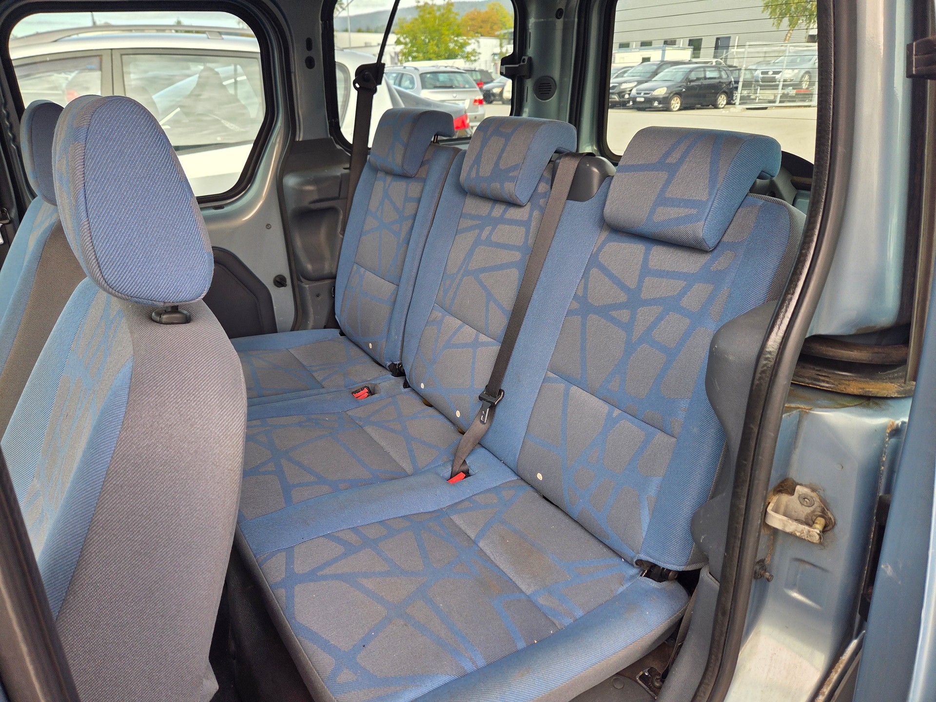 FORD Tourneo Connect M1 200 TDCi S Trend-image-8