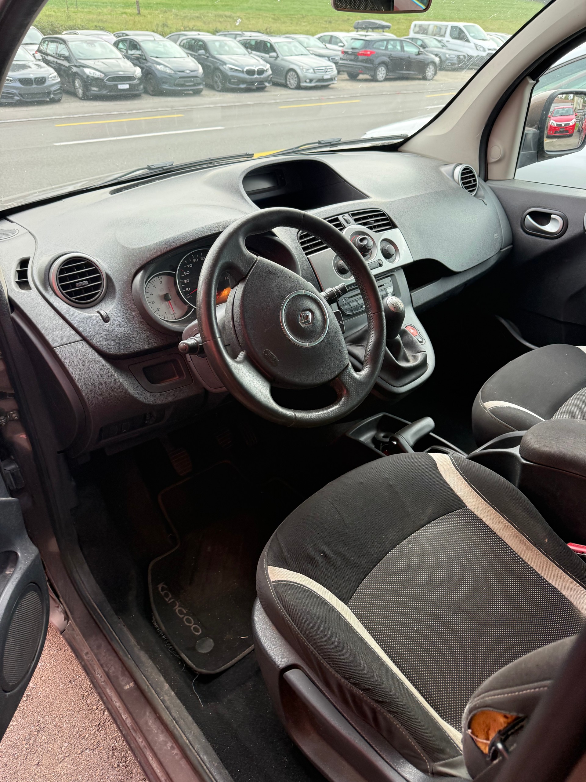 RENAULT Kangoo 1.5 dCi Dynamique-image-5