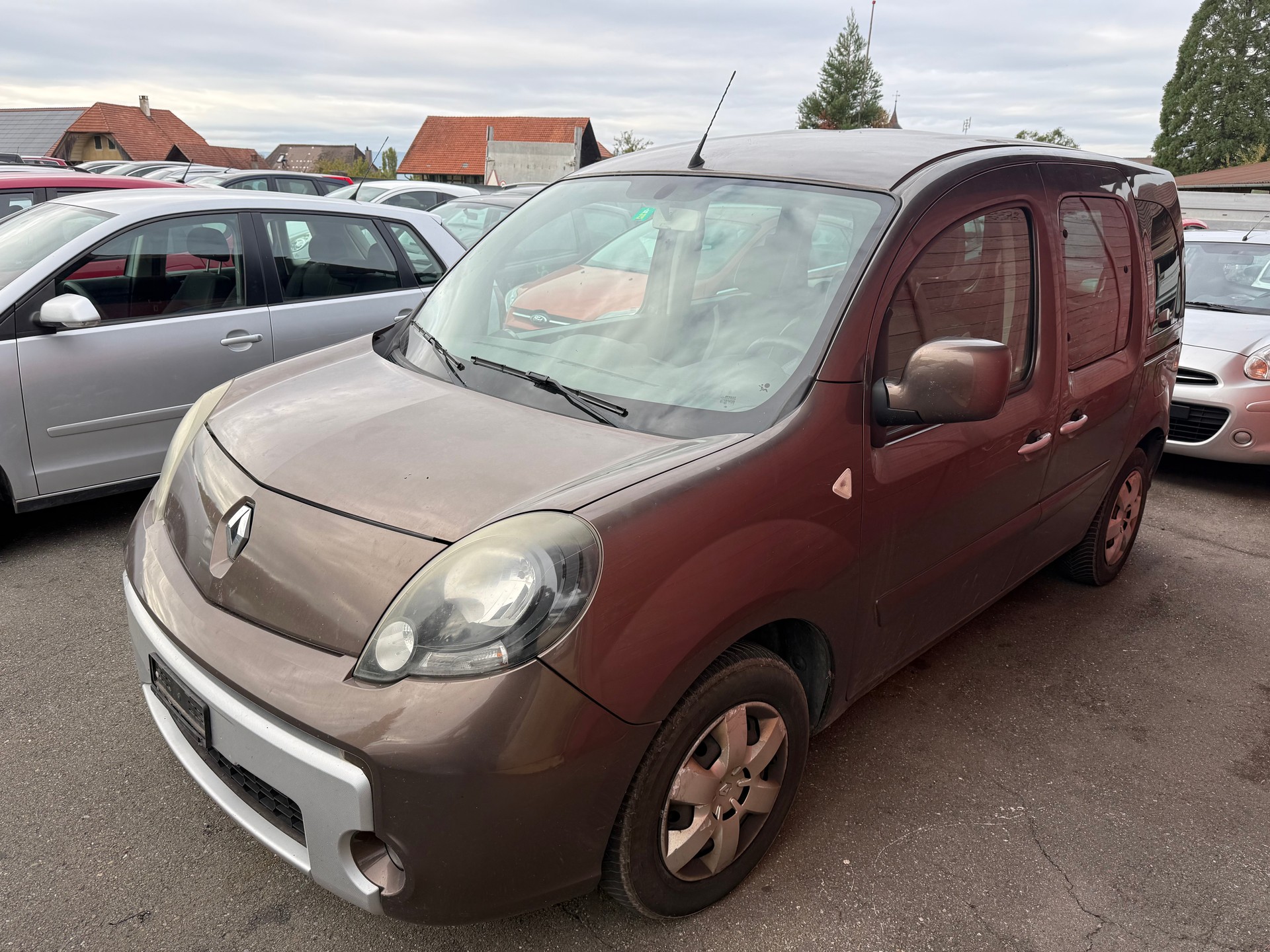RENAULT Kangoo 1.5 dCi Dynamique-image-2
