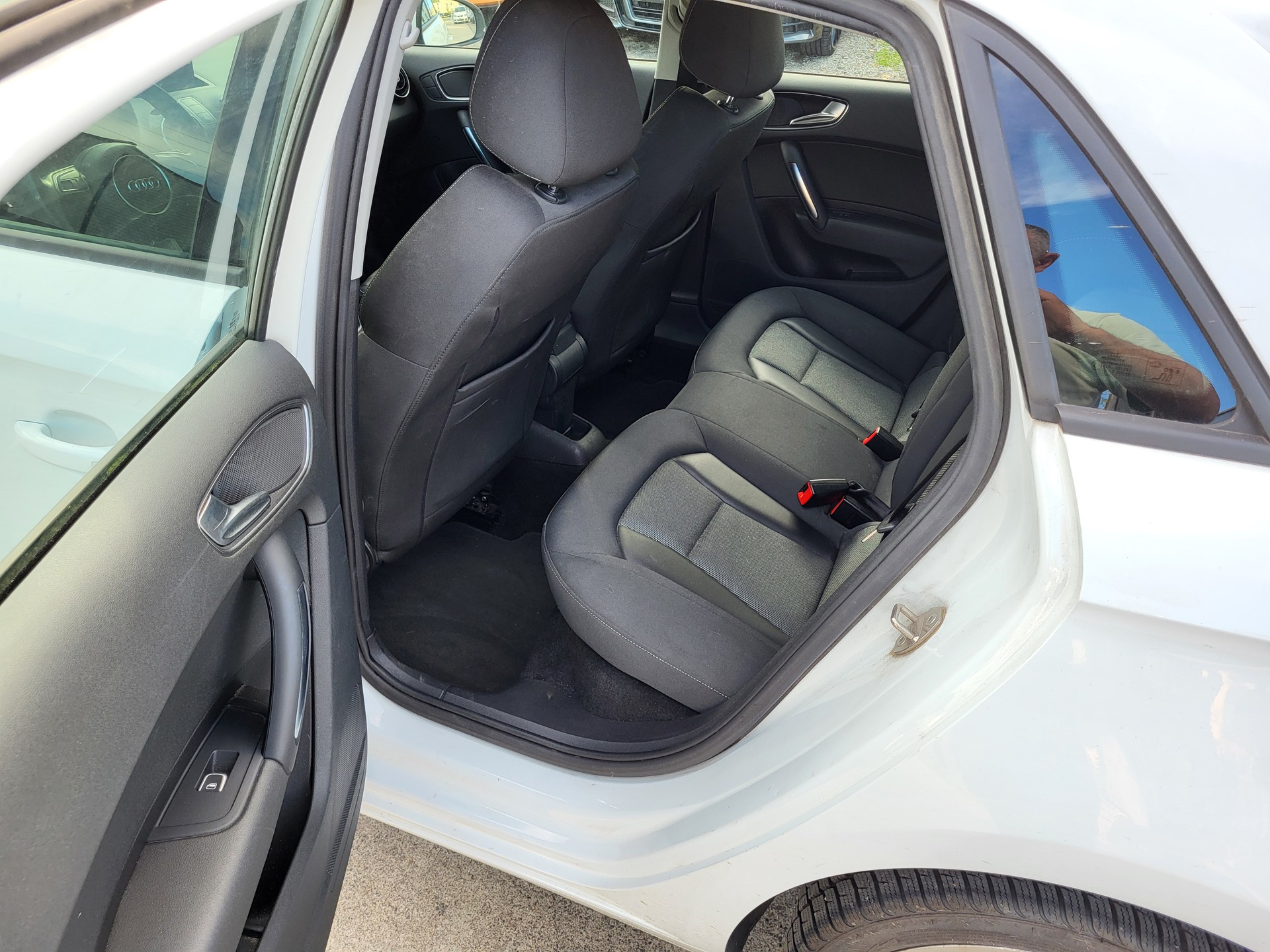 AUDI A1 Sportback 1.4 TFSI Sport S-tronic-image-1
