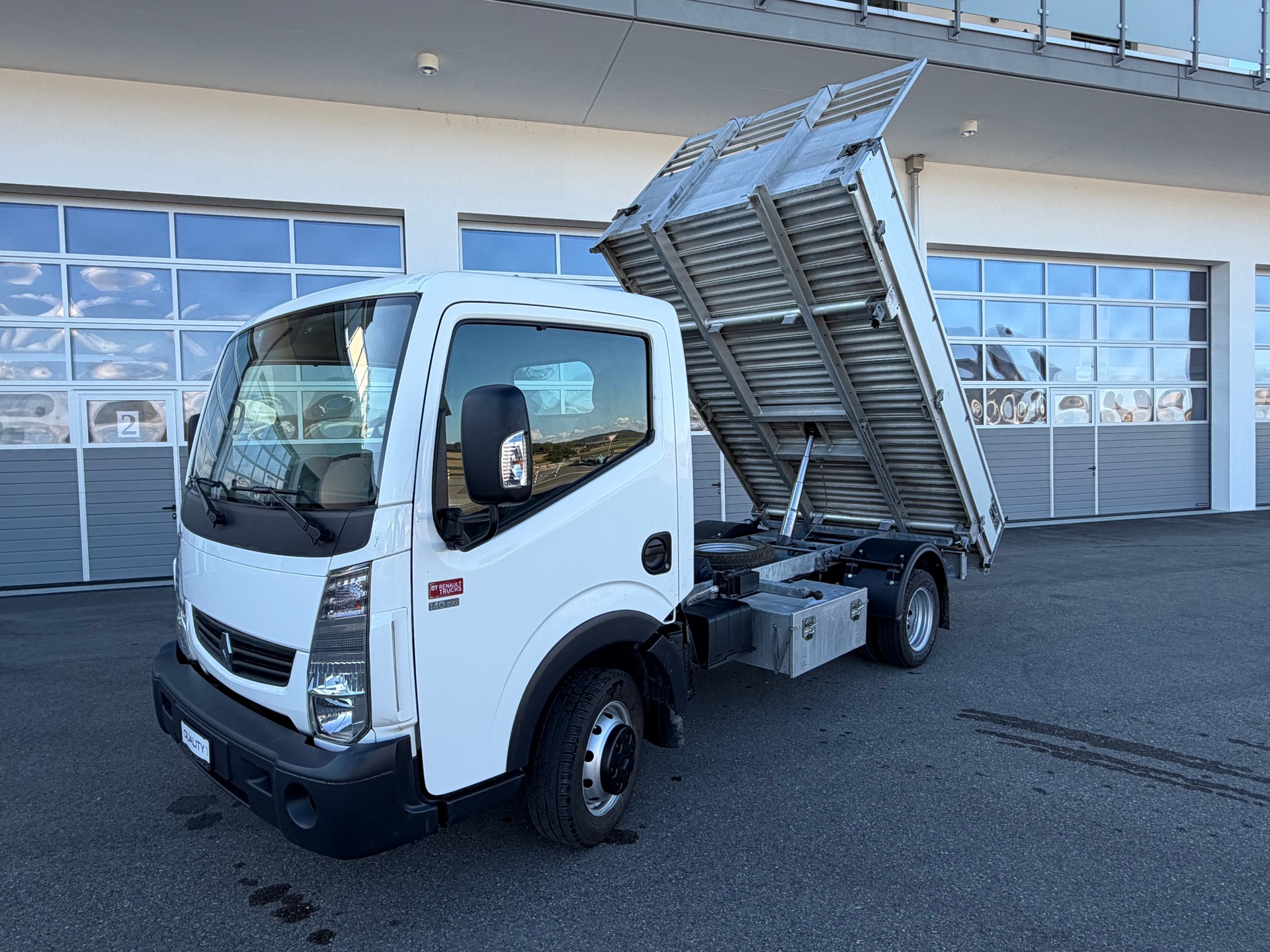 RENAULT Kipper Frisch MFK-image-1