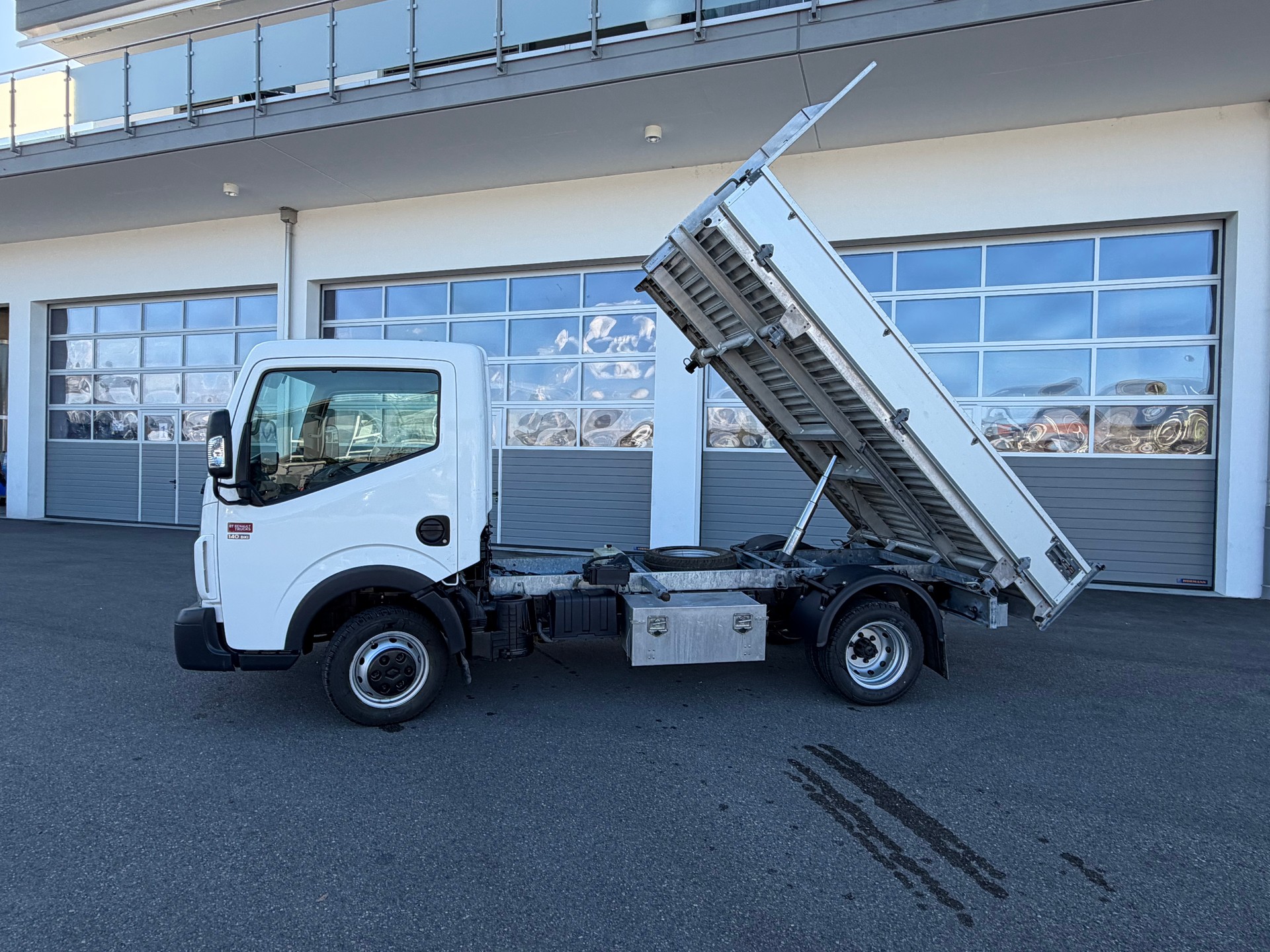 RENAULT Kipper Frisch MFK-image-0