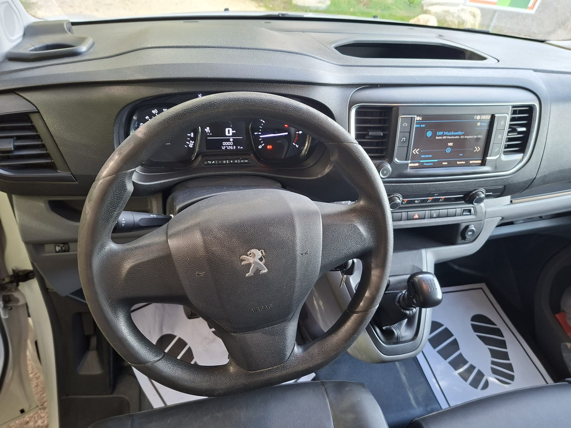 PEUGEOT Expert 2.0 BlueHDi 120 S&S Active Standard-image-14