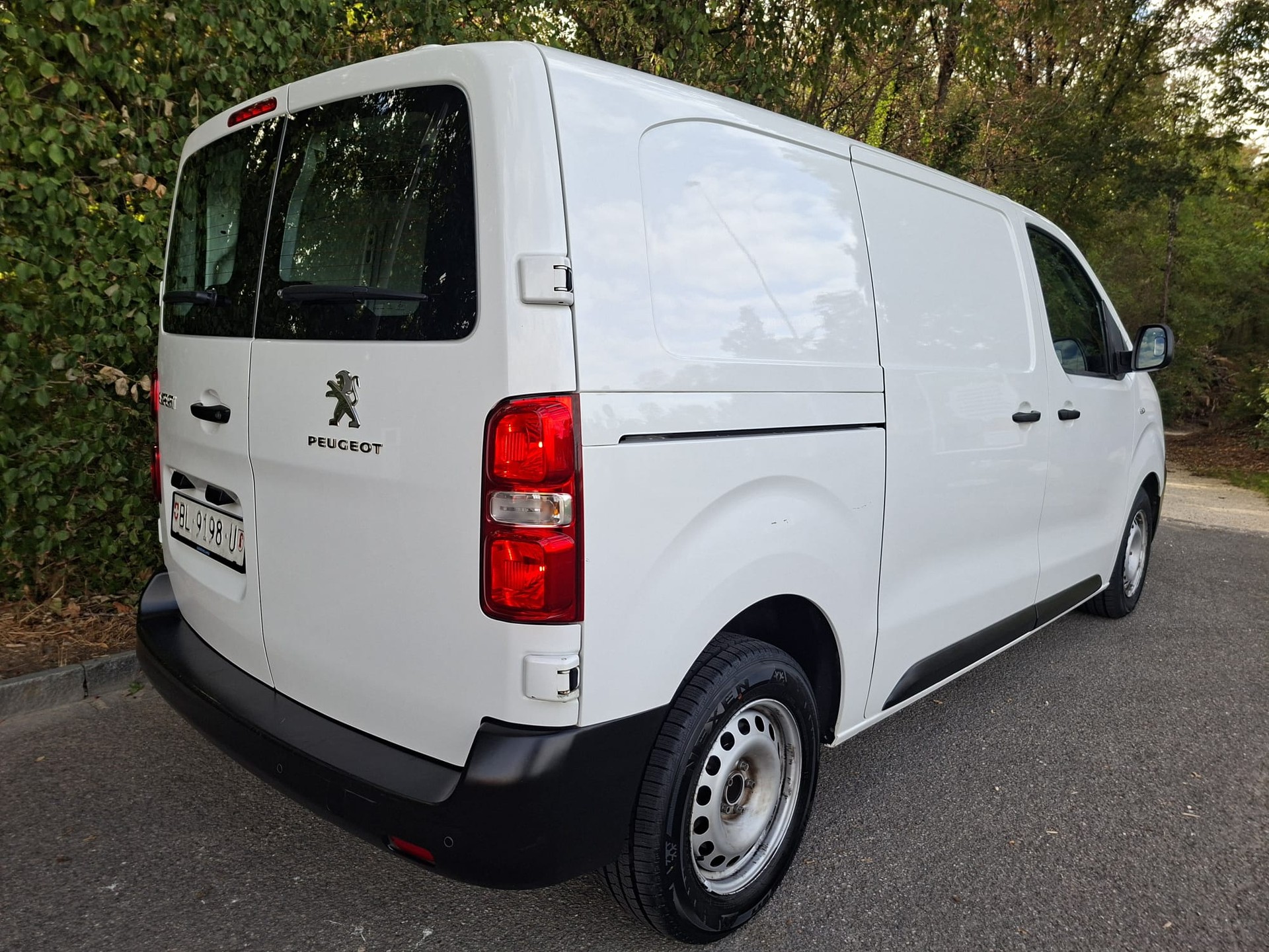 PEUGEOT Expert 2.0 BlueHDi 120 S&S Active Standard-image-7