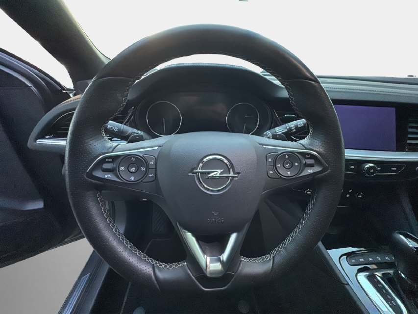 OPEL Insignia ST 2.0T/230 GSi 4x4-image-12