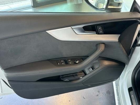 AUDI S5 Sportback TDI quattro-image-7