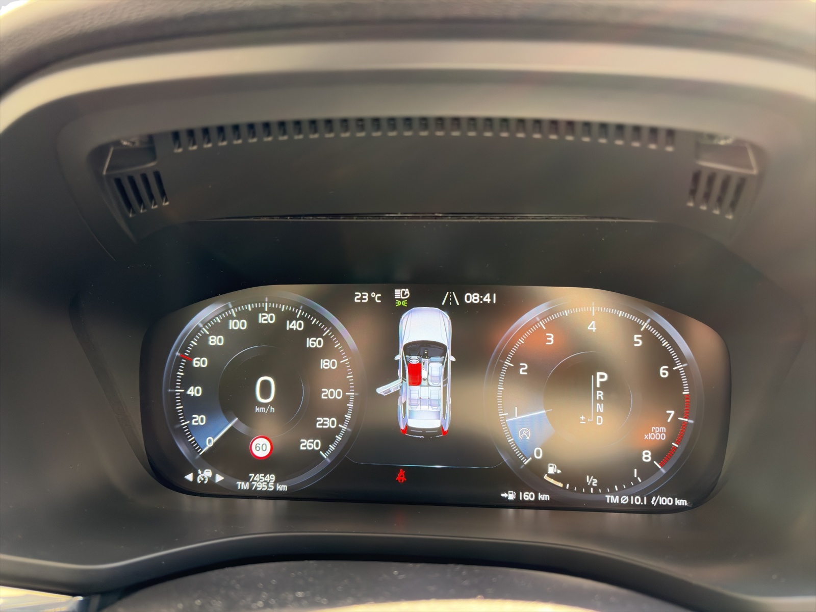 VOLVO XC60 2.0 T6 R-Design AWD-image-12