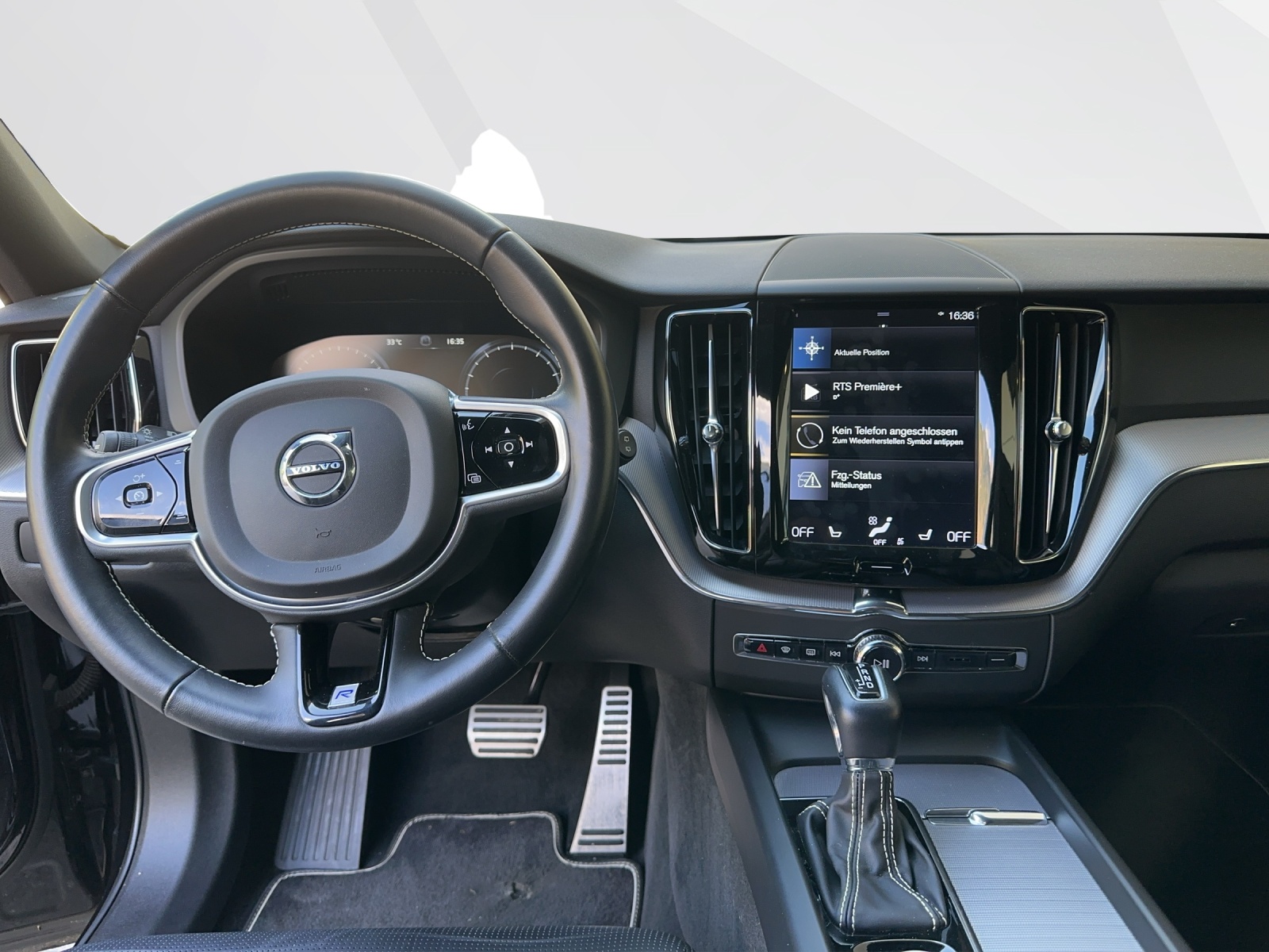 VOLVO XC60 2.0 T6 R-Design AWD-image-8