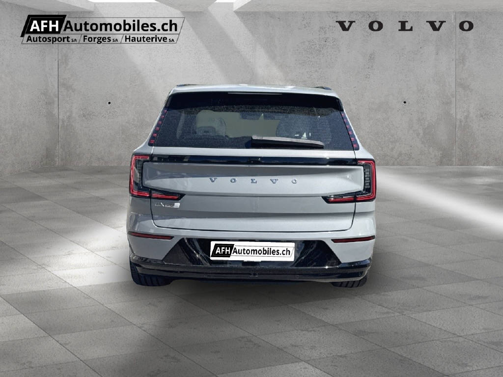 VOLVO EX 90 Twin Performance Ultra AWDD-image-7
