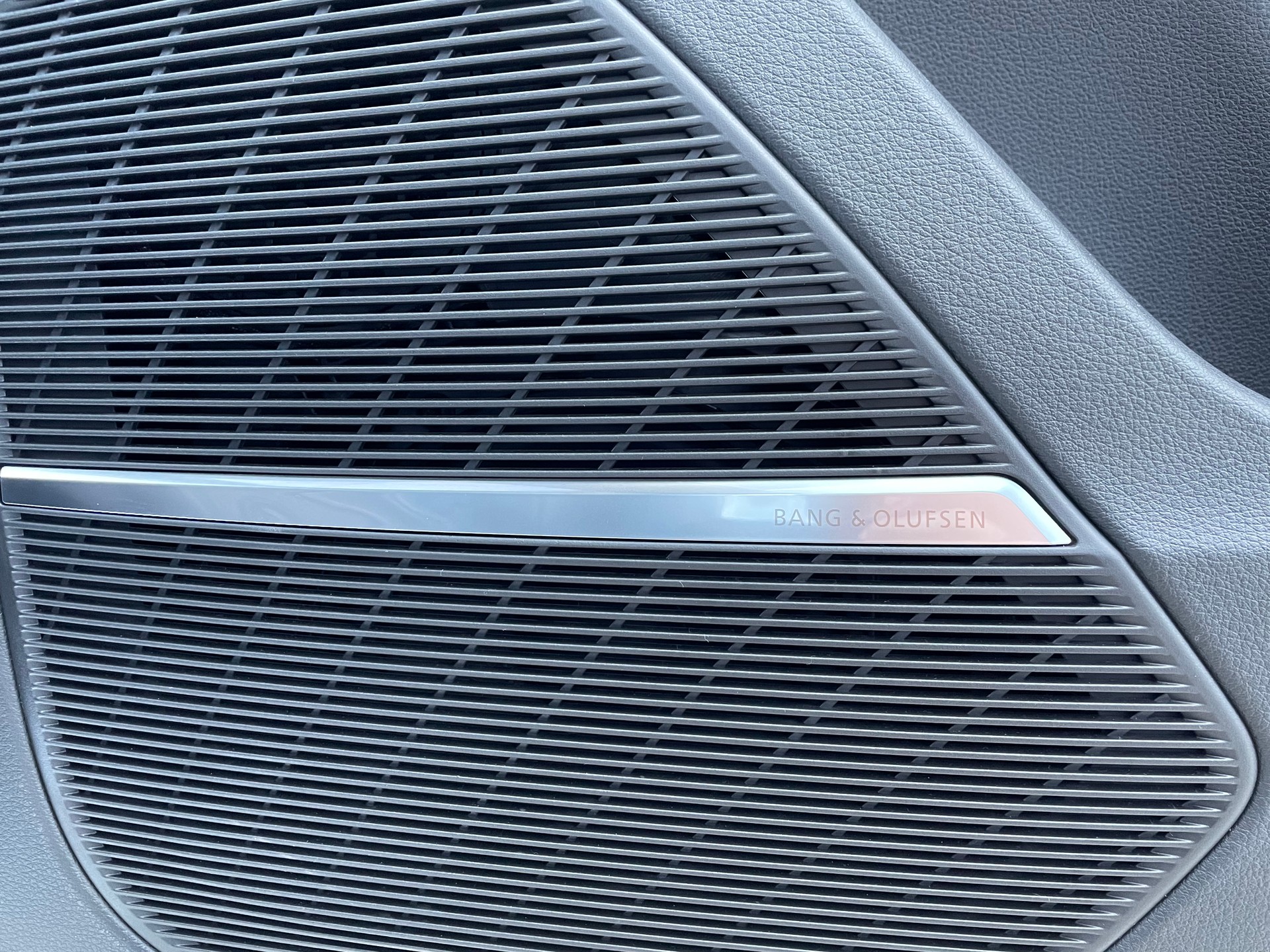AUDI Q8 50 TDI quattro tiptronic-image-14