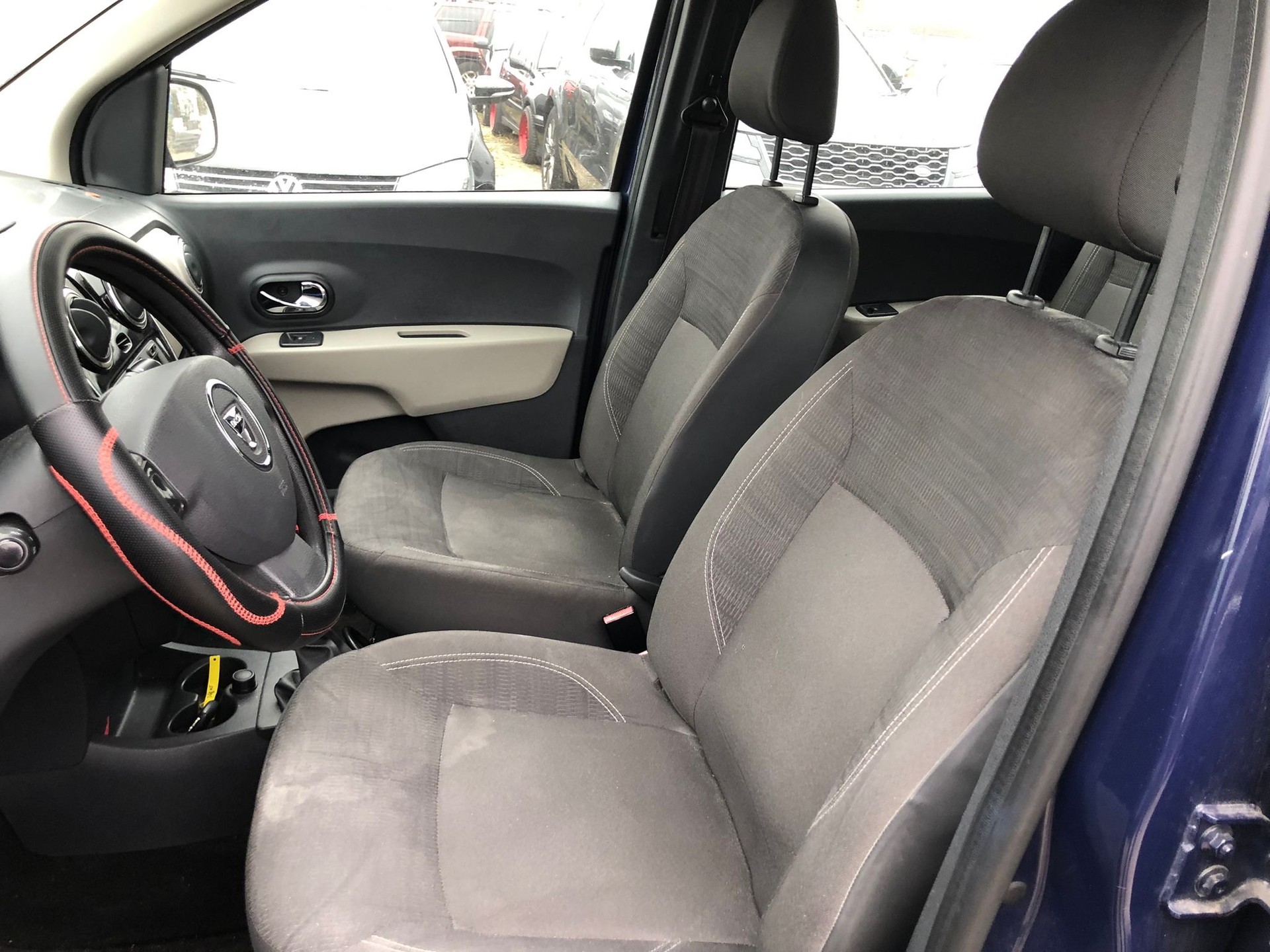 DACIA Lodgy 1.2 Turbo Lauréate 5PL-image-5