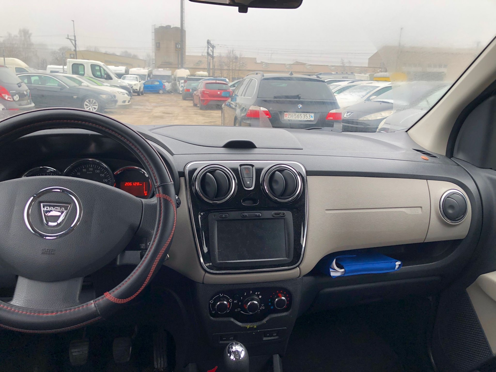DACIA Lodgy 1.2 Turbo Lauréate 5PL-image-8