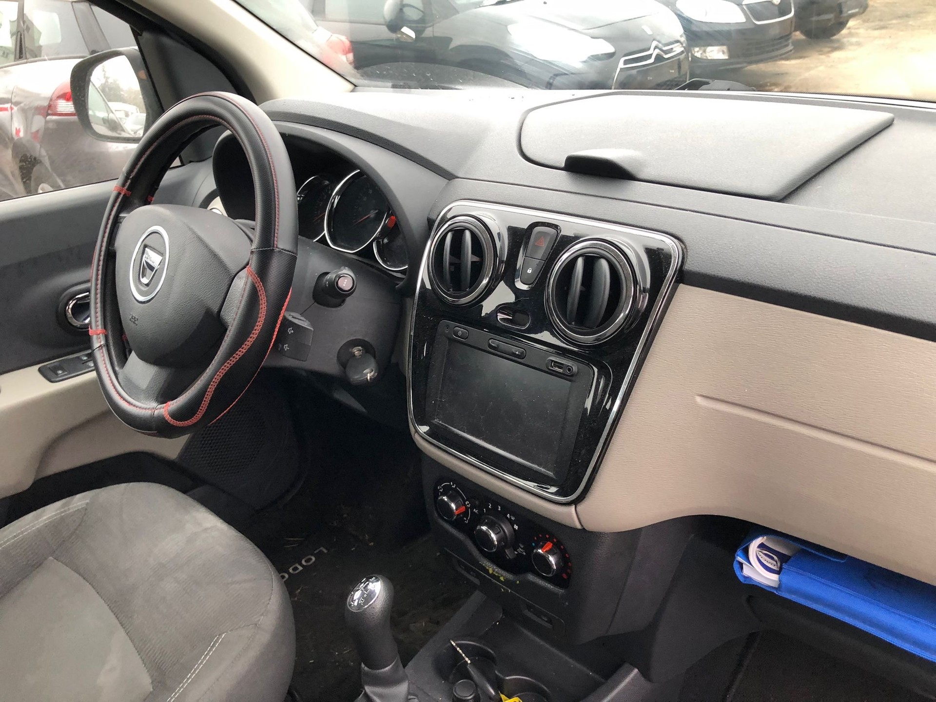 DACIA Lodgy 1.2 Turbo Lauréate 5PL-image-7