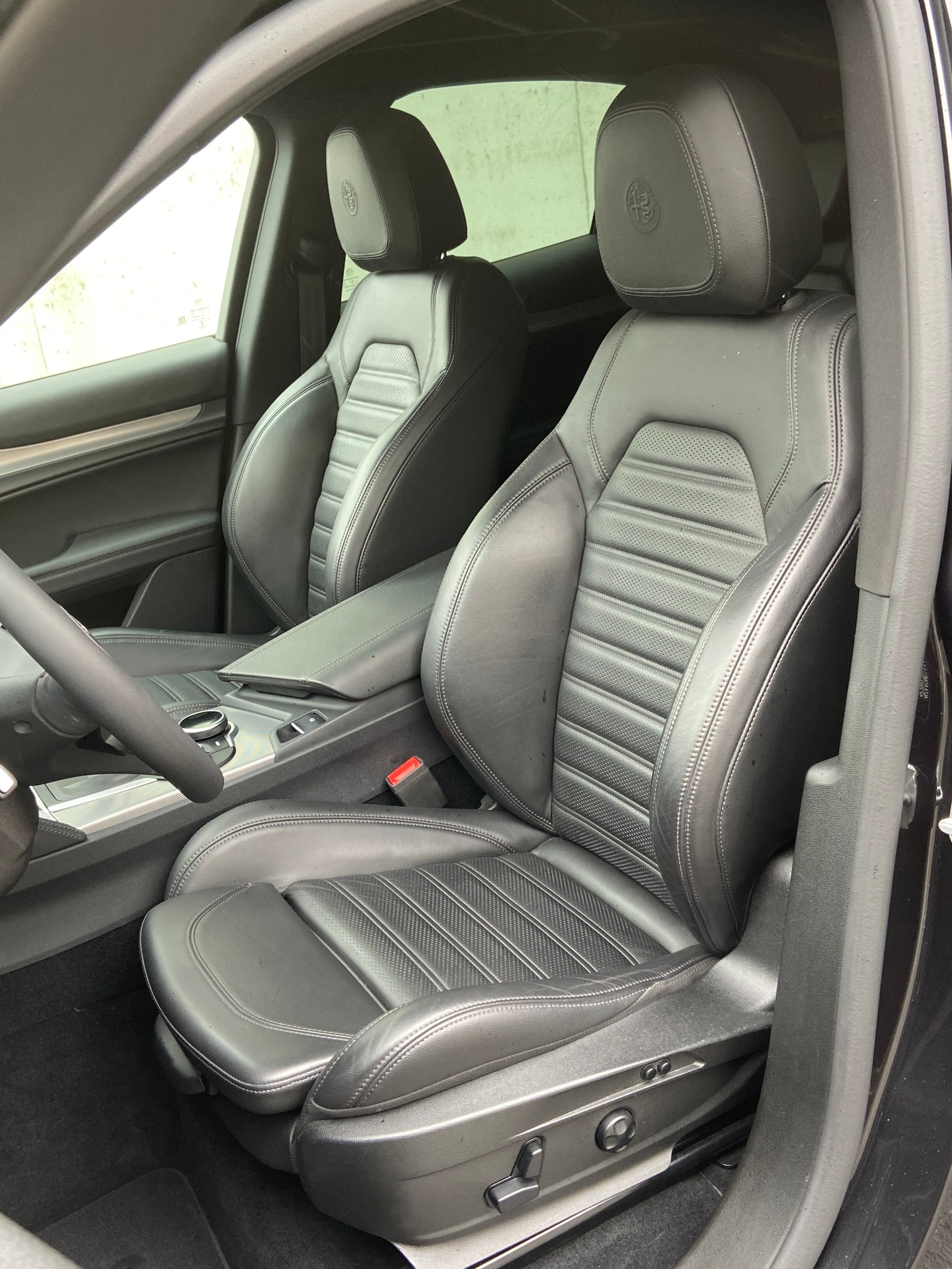 ALFA ROMEO Stelvio 2.0 Super Pack Veloce Sport Q4-image-5