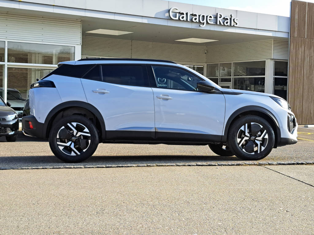 PEUGEOT 2008 1.2 Hybrid 145cv Allure-image-1