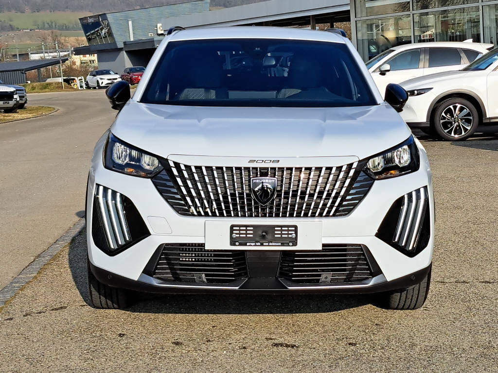 PEUGEOT 2008 1.2 Hybrid 145cv Allure-image-6