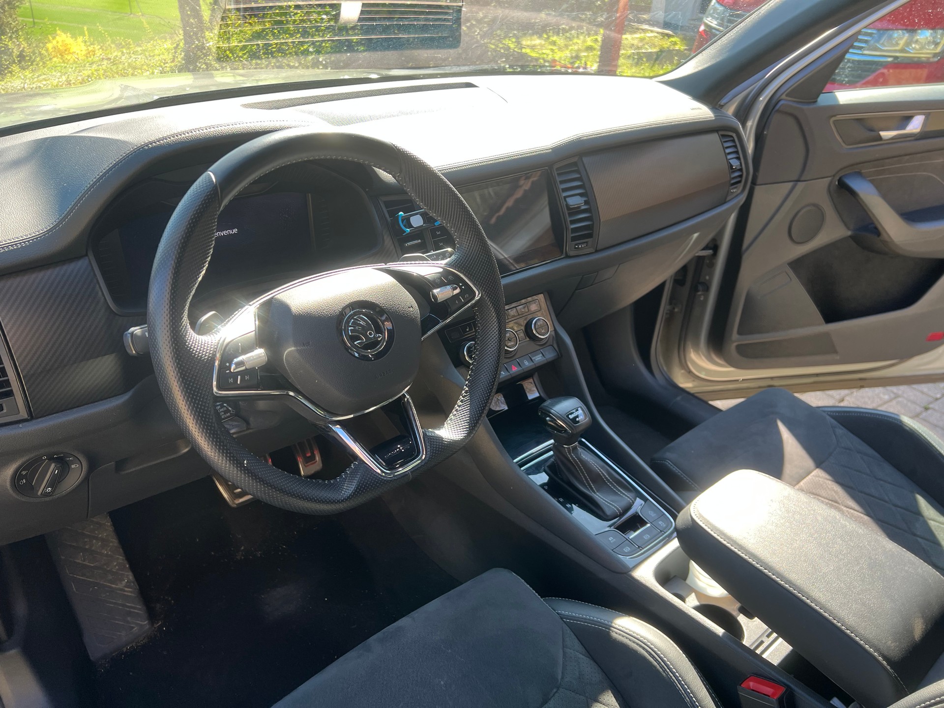 SKODA Kodiaq 2.0 TDI CR SportLine 4x4 DSG-image-2