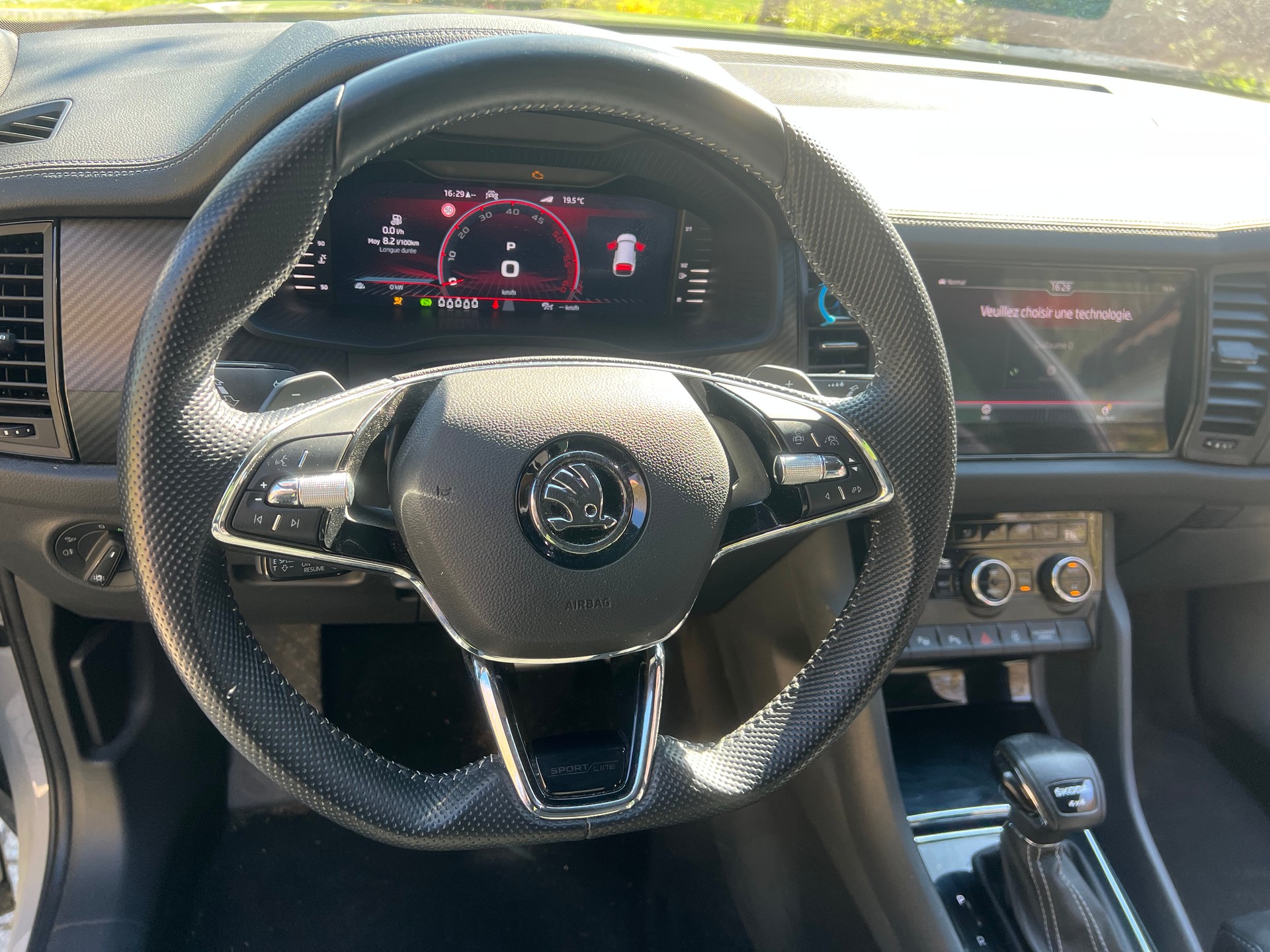 SKODA Kodiaq 2.0 TDI CR SportLine 4x4 DSG-image-1