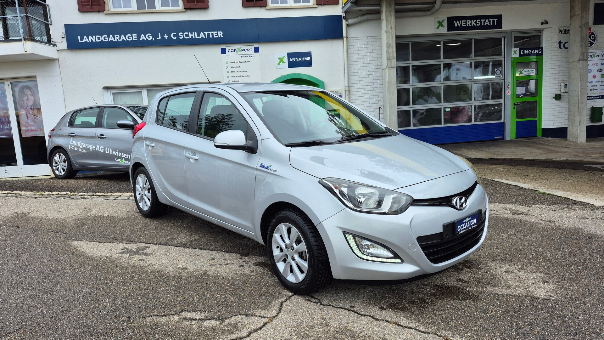 HYUNDAI i20 1.4 Amplia-image-0