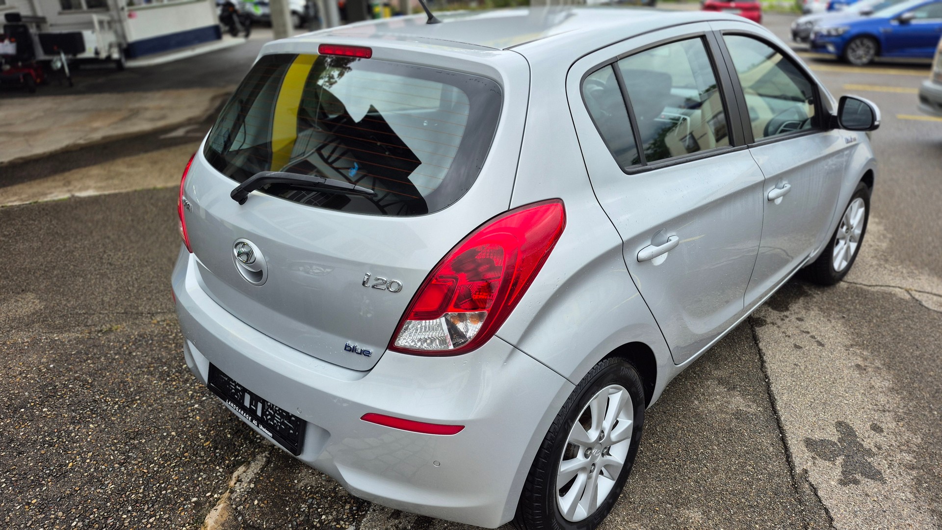 HYUNDAI i20 1.4 Amplia-image-4
