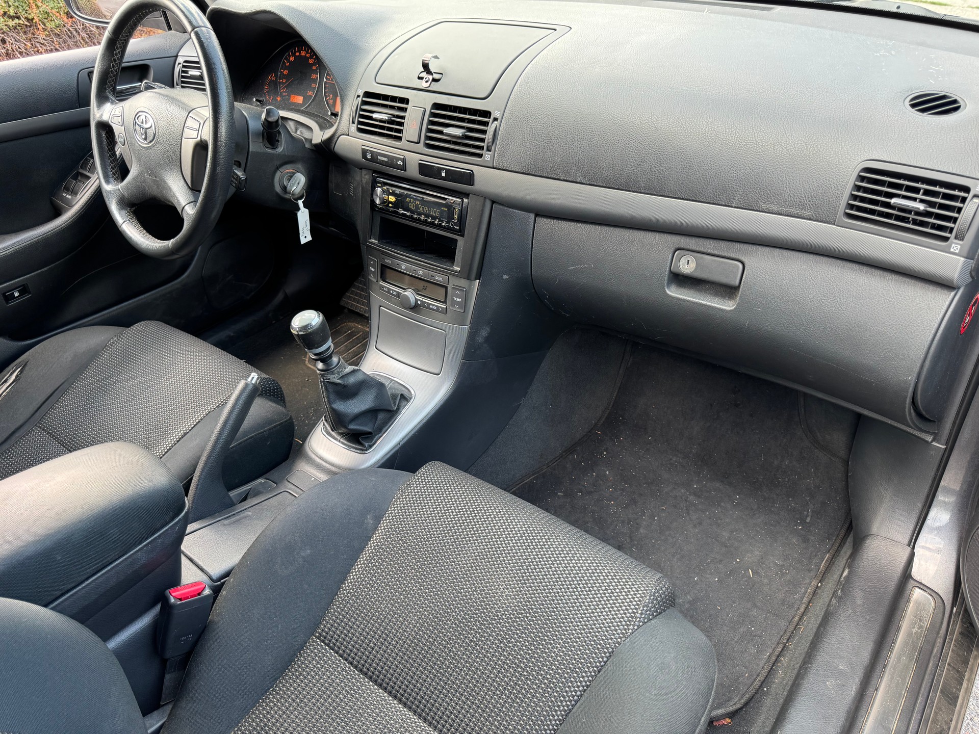 TOYOTA Avensis 2.2D-4 D CleanPower Linea Sol Sportswagon-image-5
