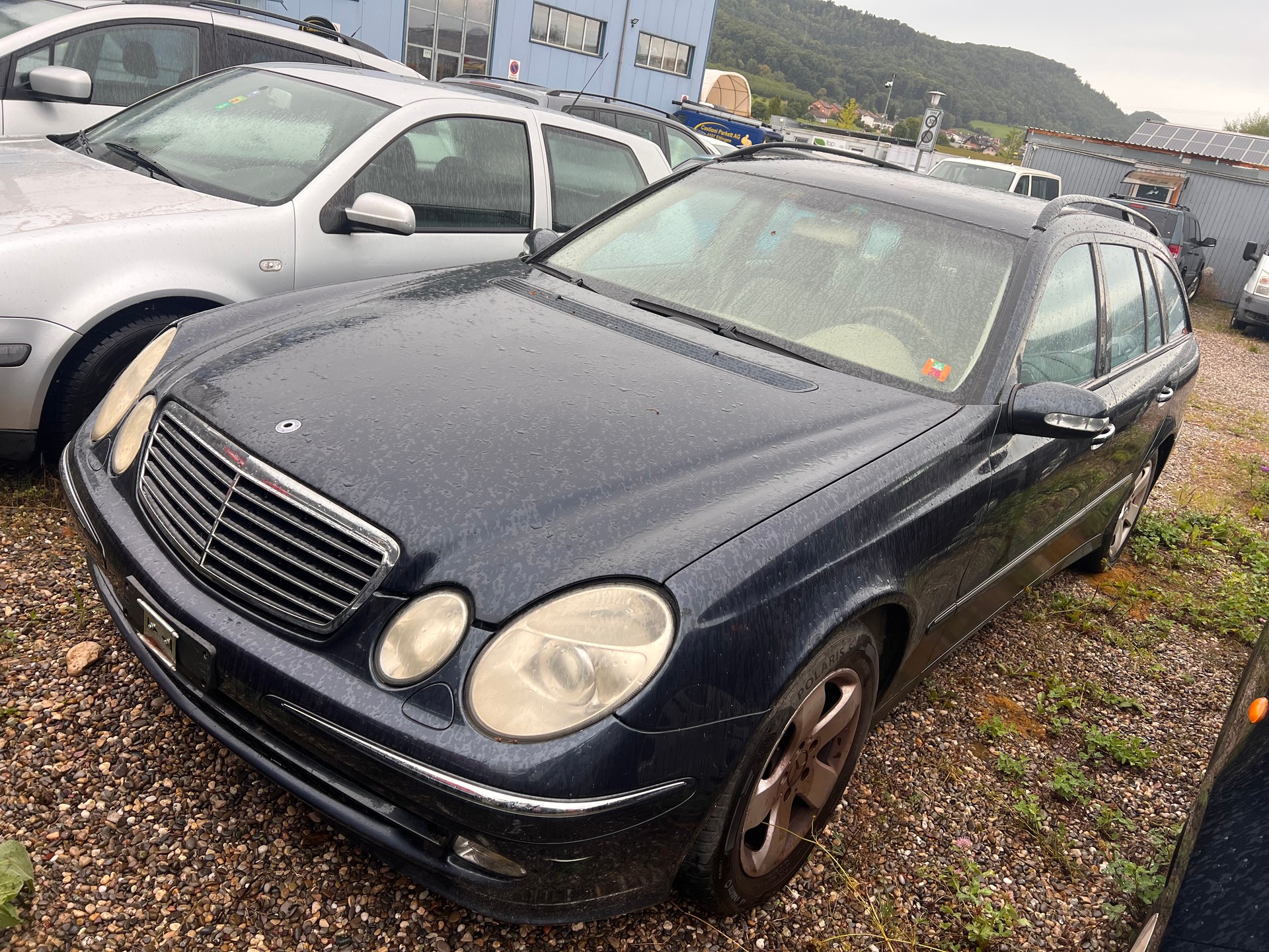 MERCEDES-BENZ E 320 Avantgarde 4Matic Automatic-image-1