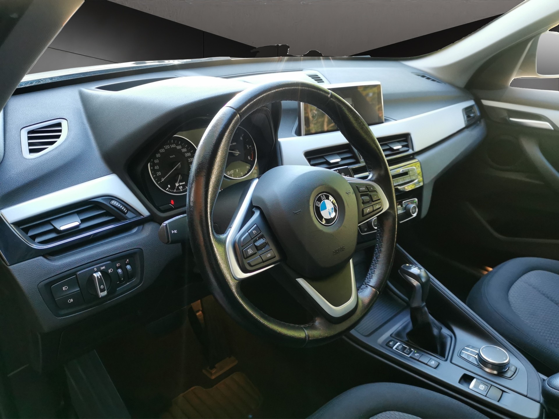 BMW X1 xDrive 18d Steptronic-image-6