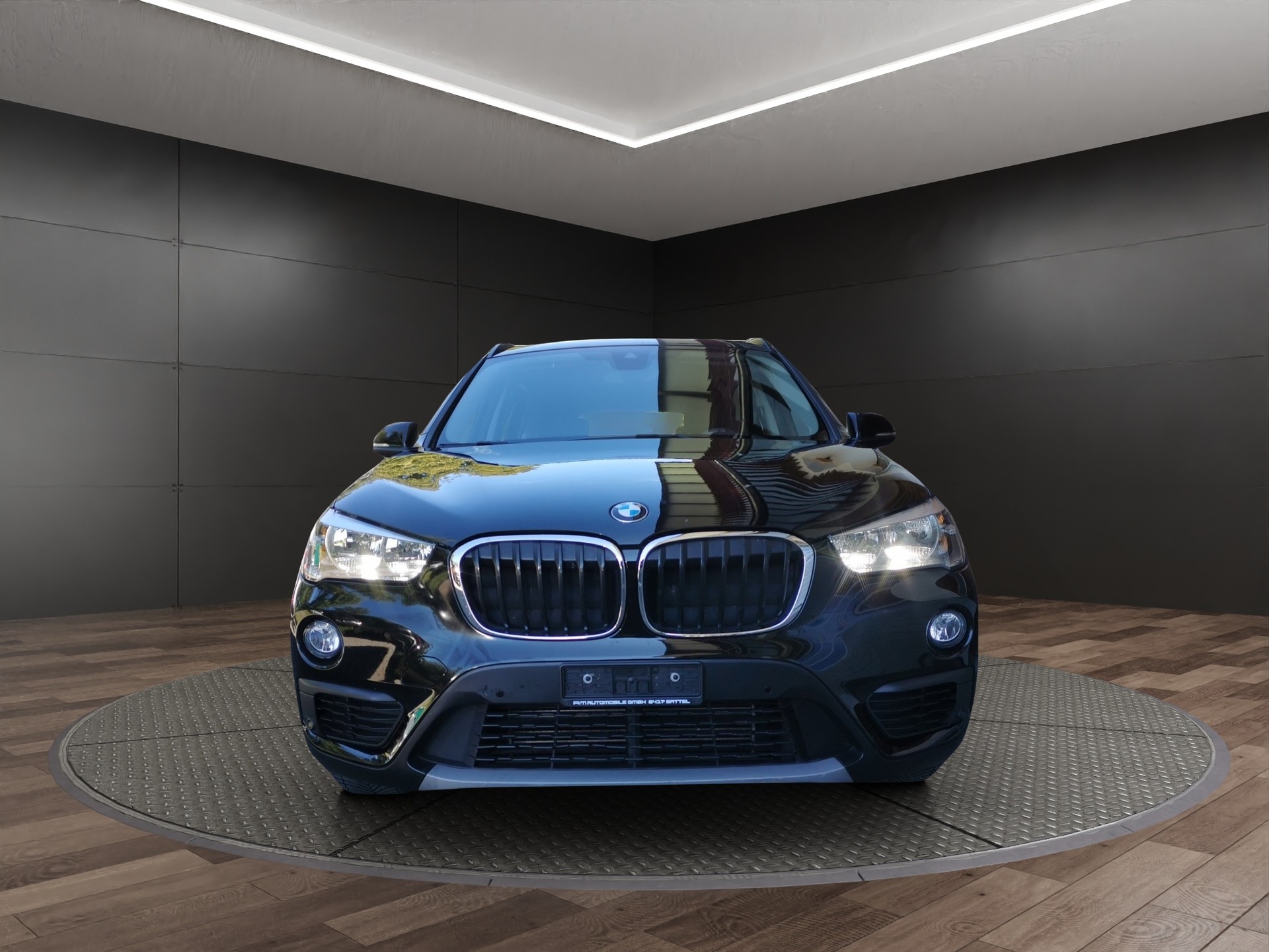 BMW X1 xDrive 18d Steptronic-image-5