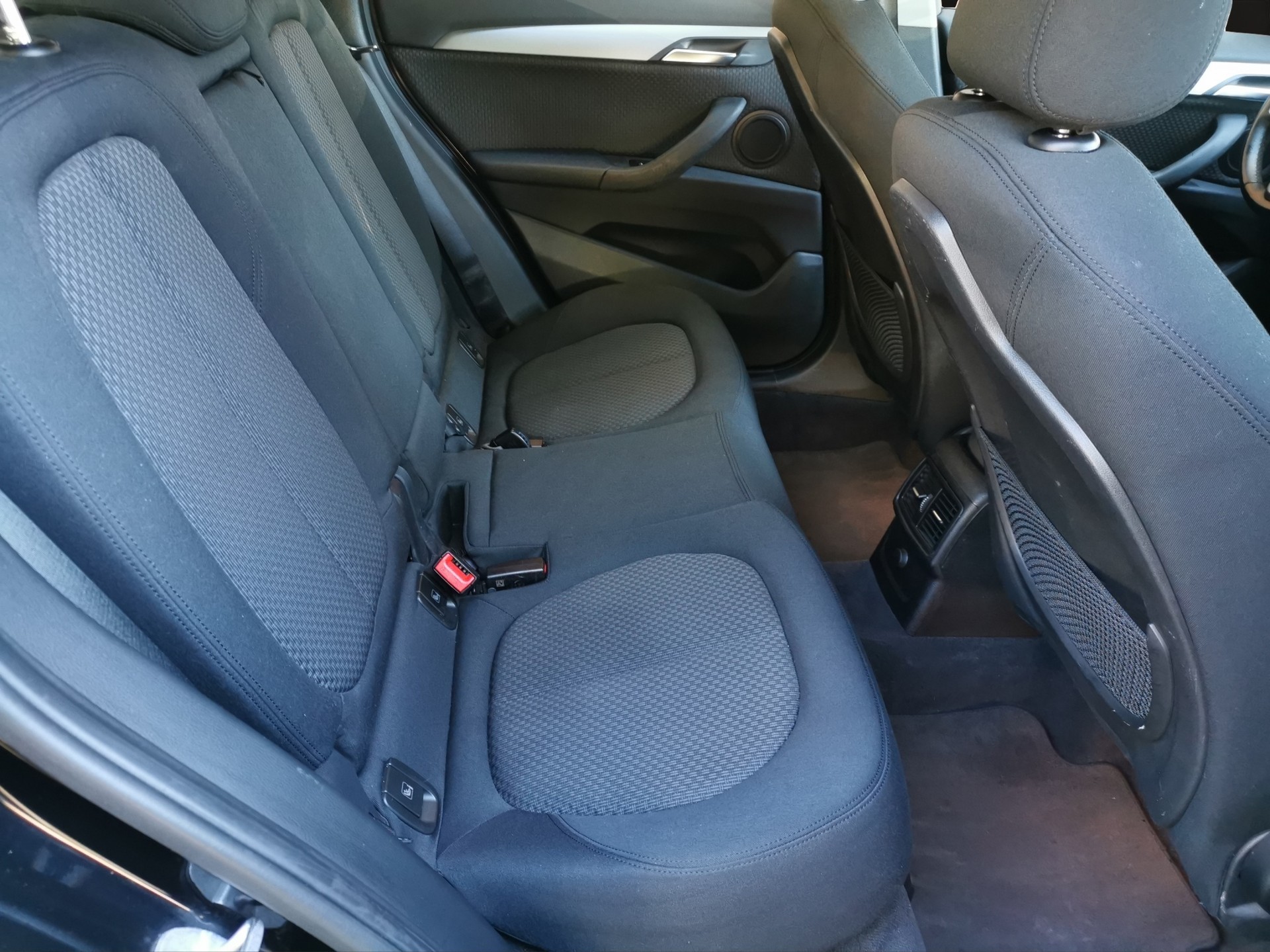 BMW X1 xDrive 18d Steptronic-image-10