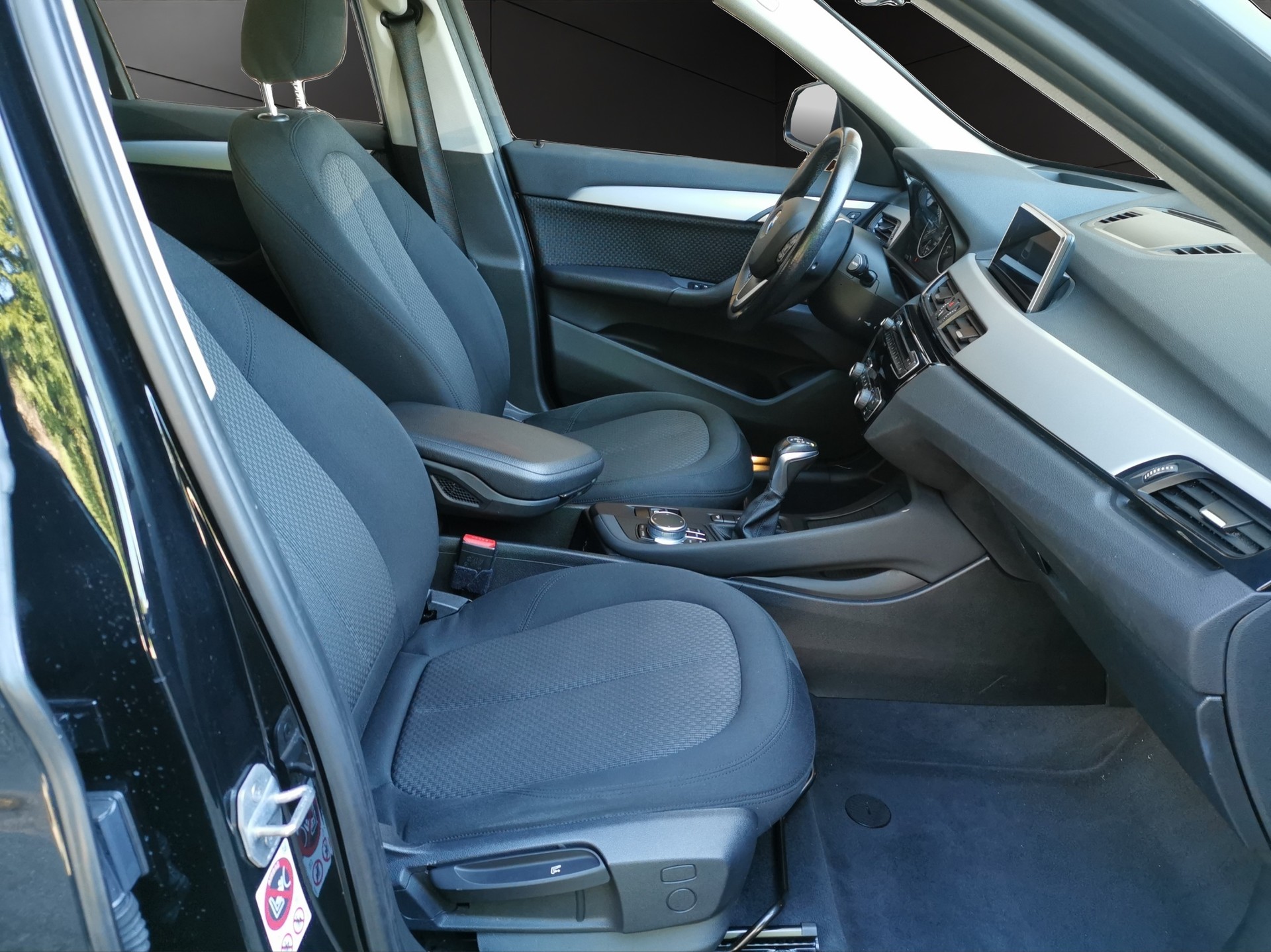 BMW X1 xDrive 18d Steptronic-image-11