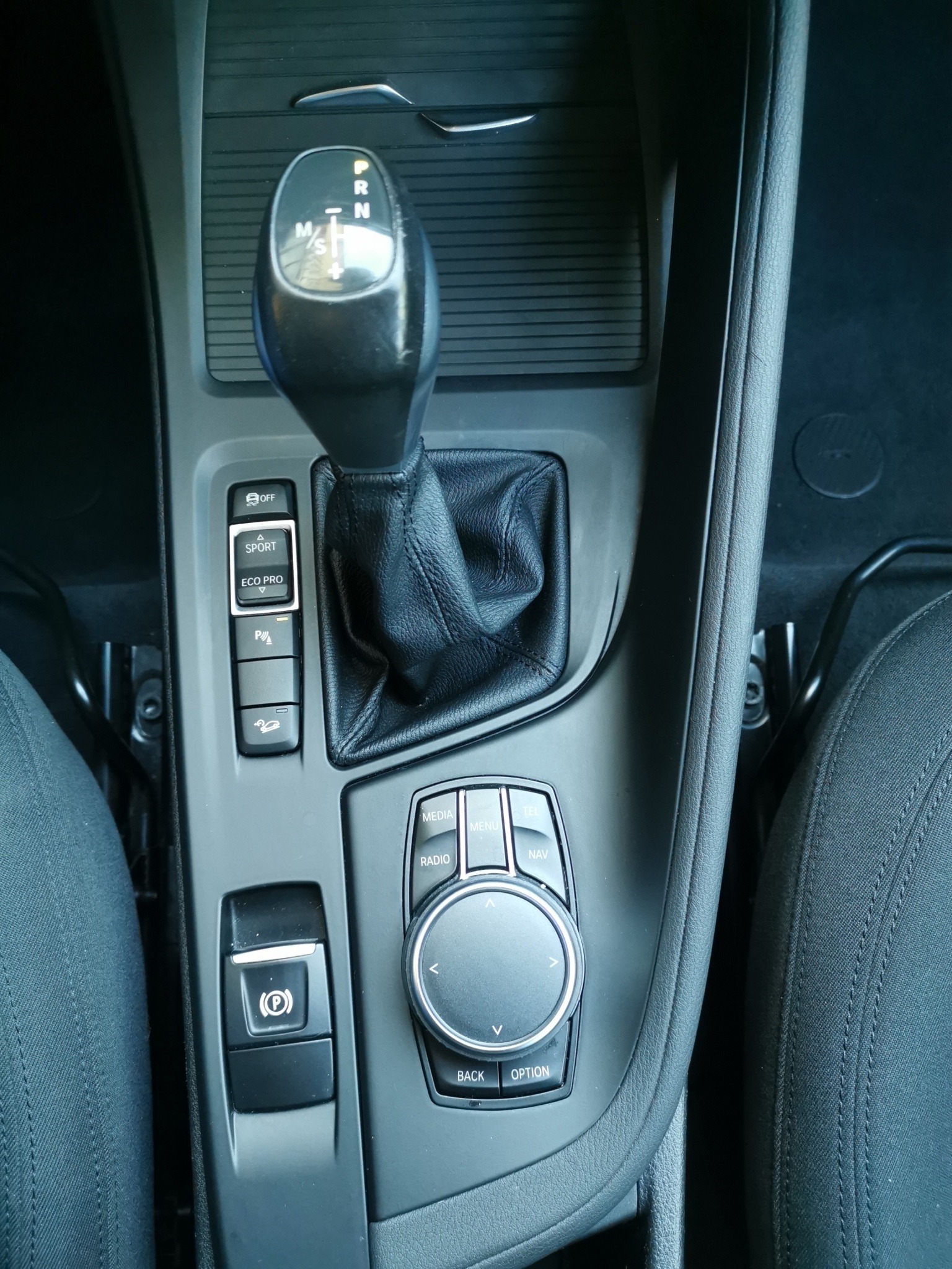 BMW X1 xDrive 18d Steptronic-image-17
