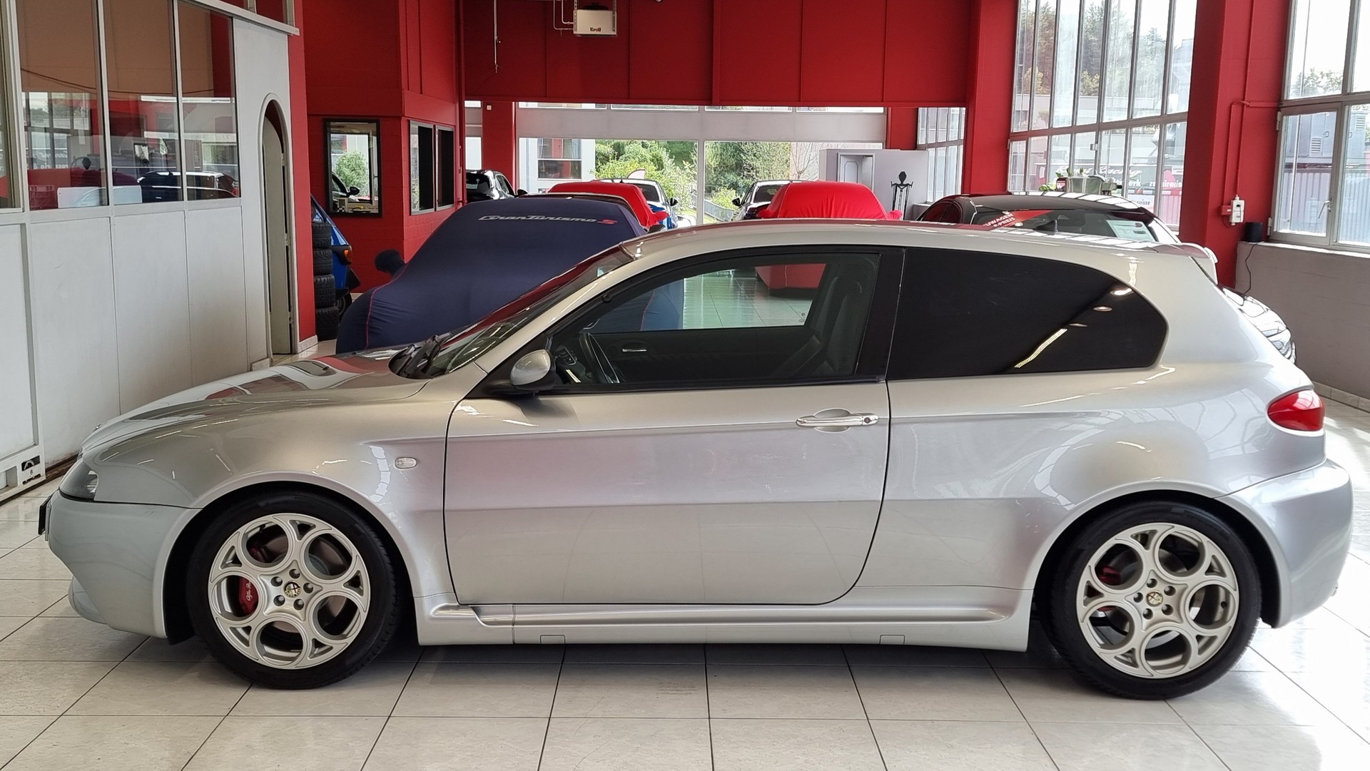 ALFA ROMEO 147 3.2 GTA-image-3